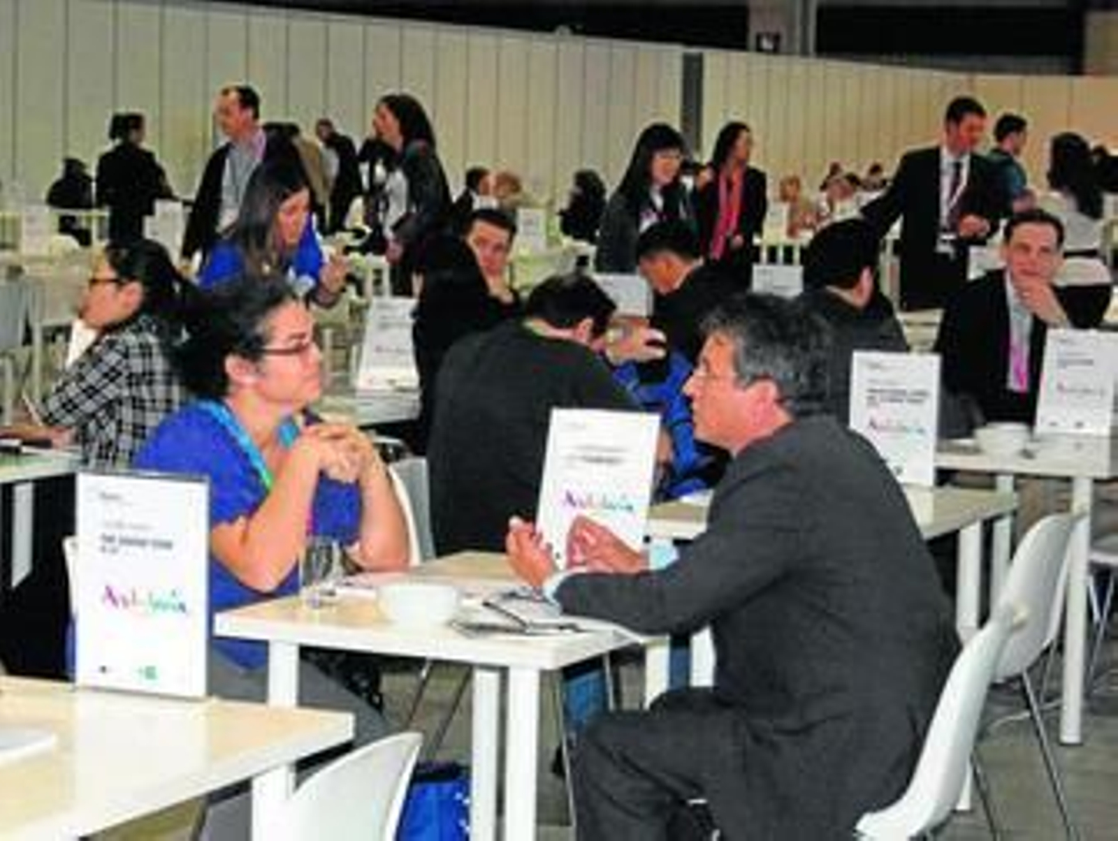 Empresarios en los talleres de trabajo, ayer.