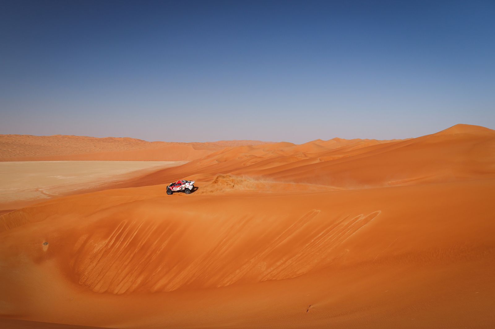 Las espectaculares imágenes del Dakar por las dunas