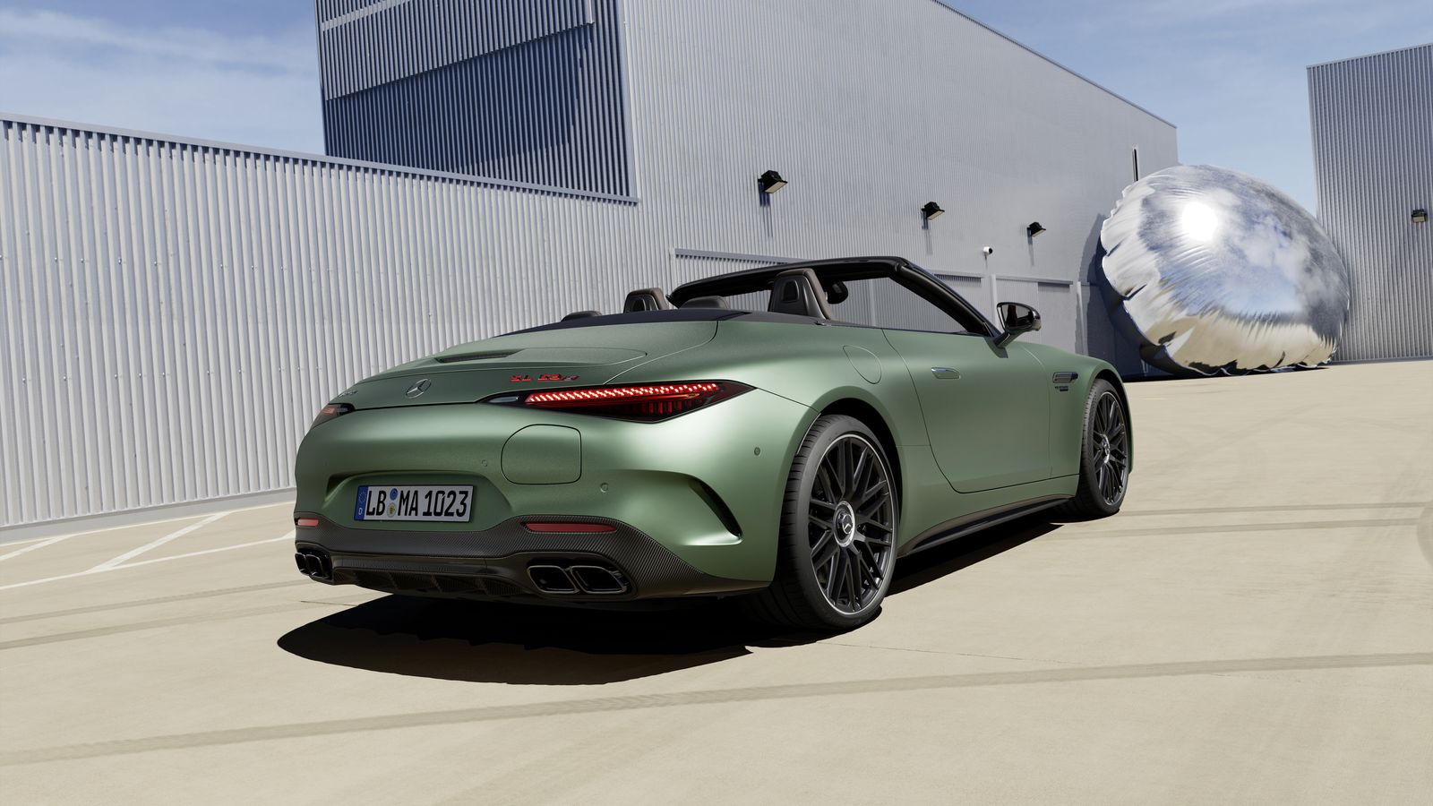 El Mercedes-AMG SL 63 S E Performance supera en potencia a otros coches como el S 63 E Performance.