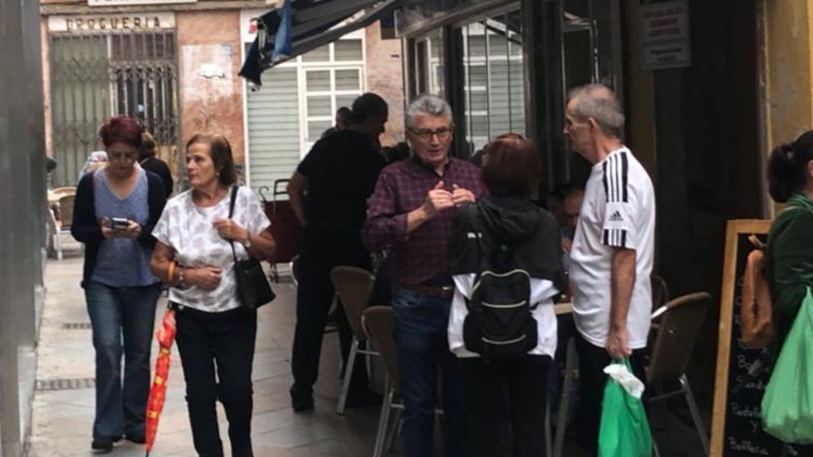 Despacho de churros para llevar. Despacho de churros para llevar.