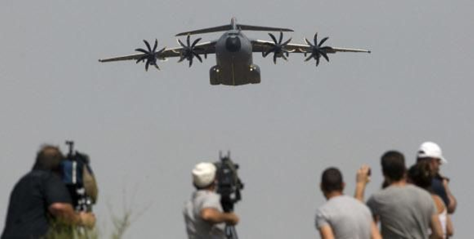 Defensa prohíbe volar a los A400M que están listos en la planta de montaje de Sevilla