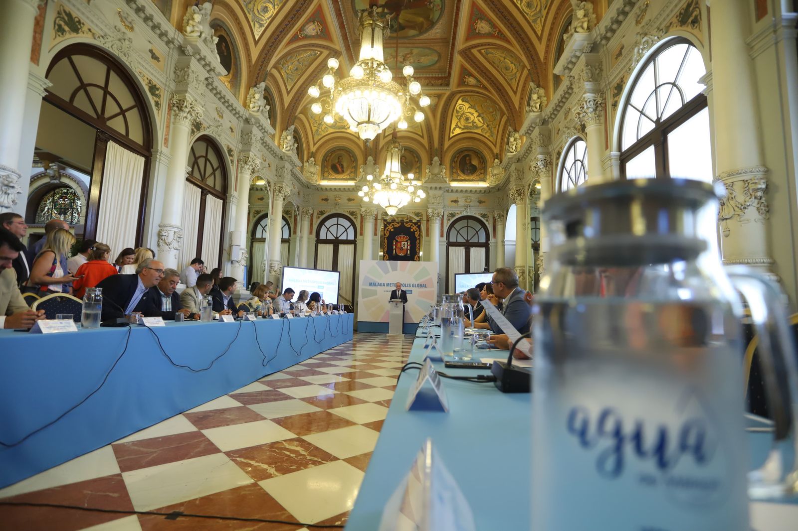 Presentación de las conclusiones del foro de alcaldes de Málaga sobre el agua.