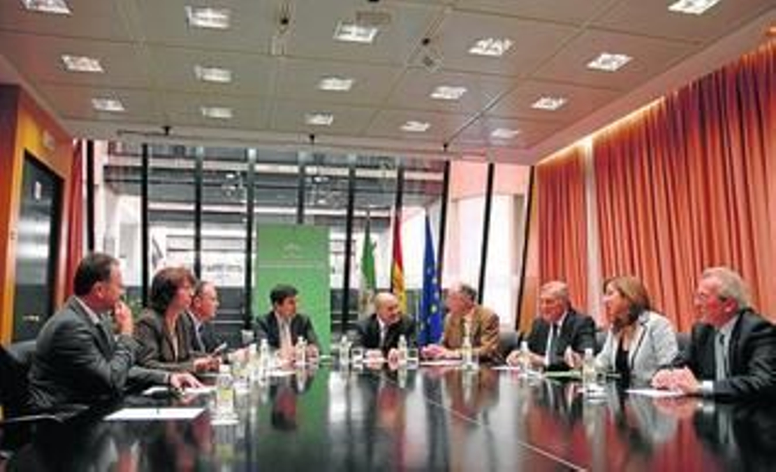 Un momento de la reunión celebrada en la tarde del lunes.