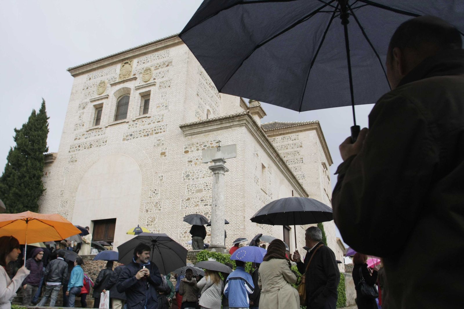El Gobierno abre la puerta a reclamar por 244 bienes inmatriculados por la Iglesia en Granada