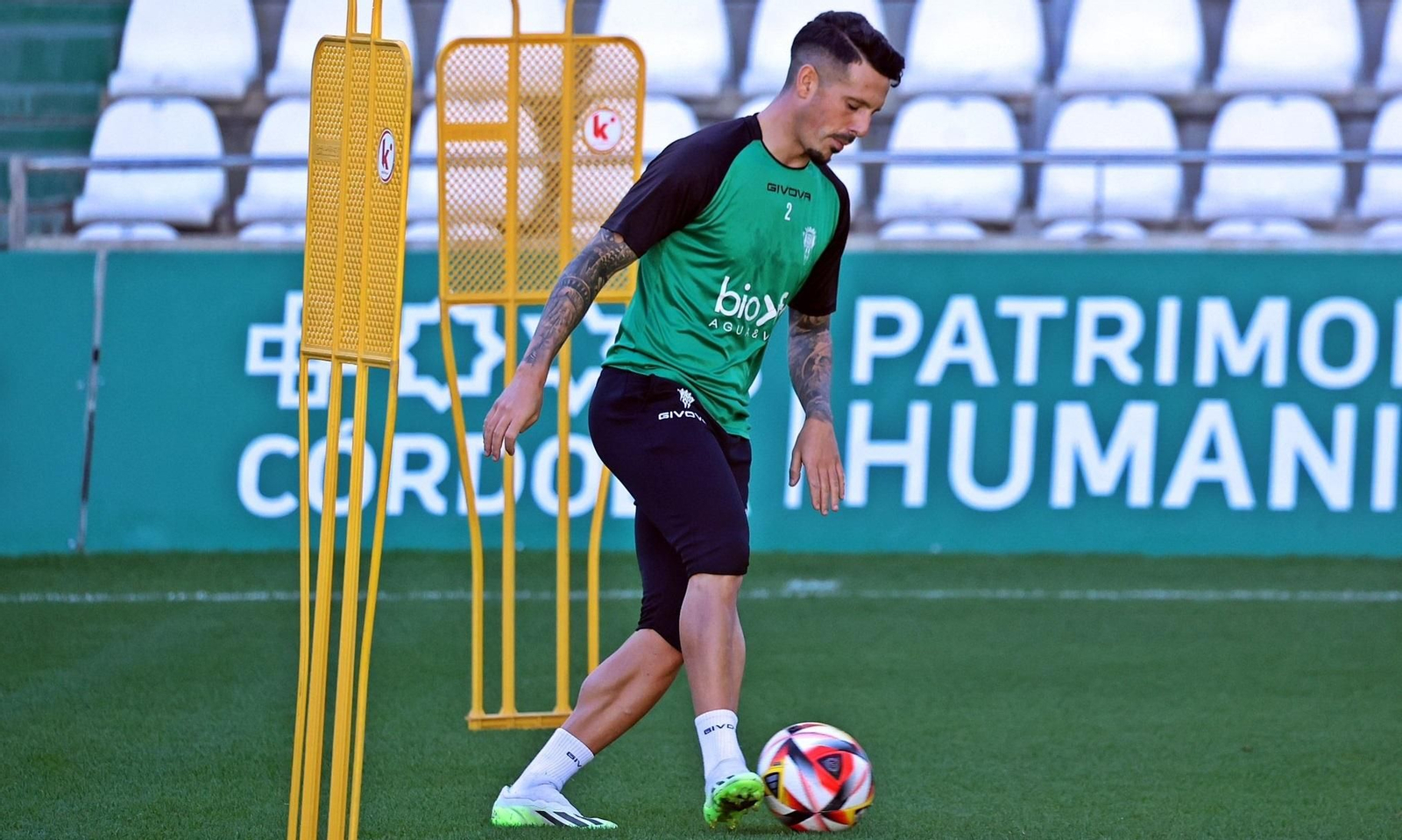 Iván Rodríguez se ejercita durante la sesión de este miércoles.