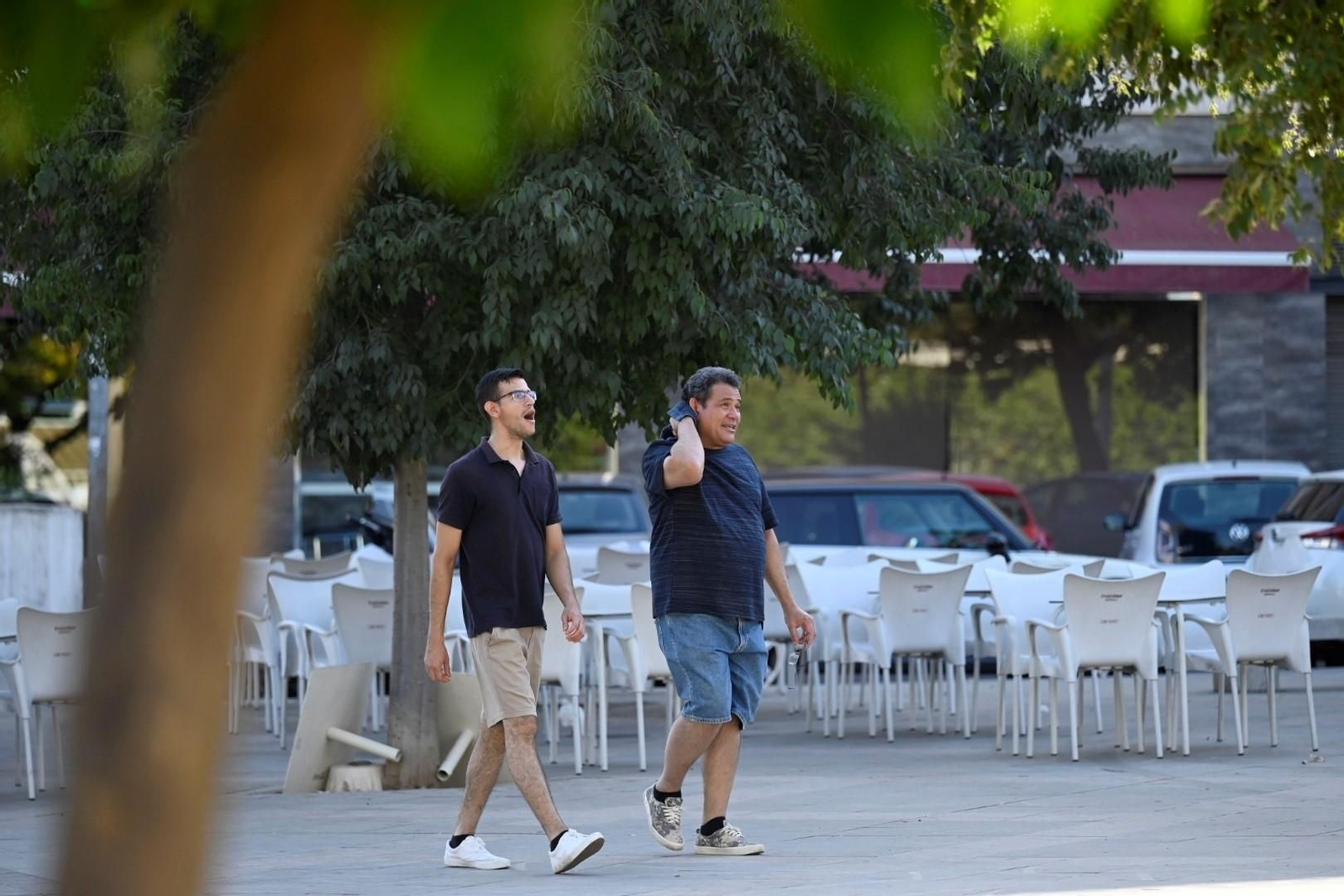 Una tarde de agosto en el barrio del Zoco de Córdoba, en imágenes