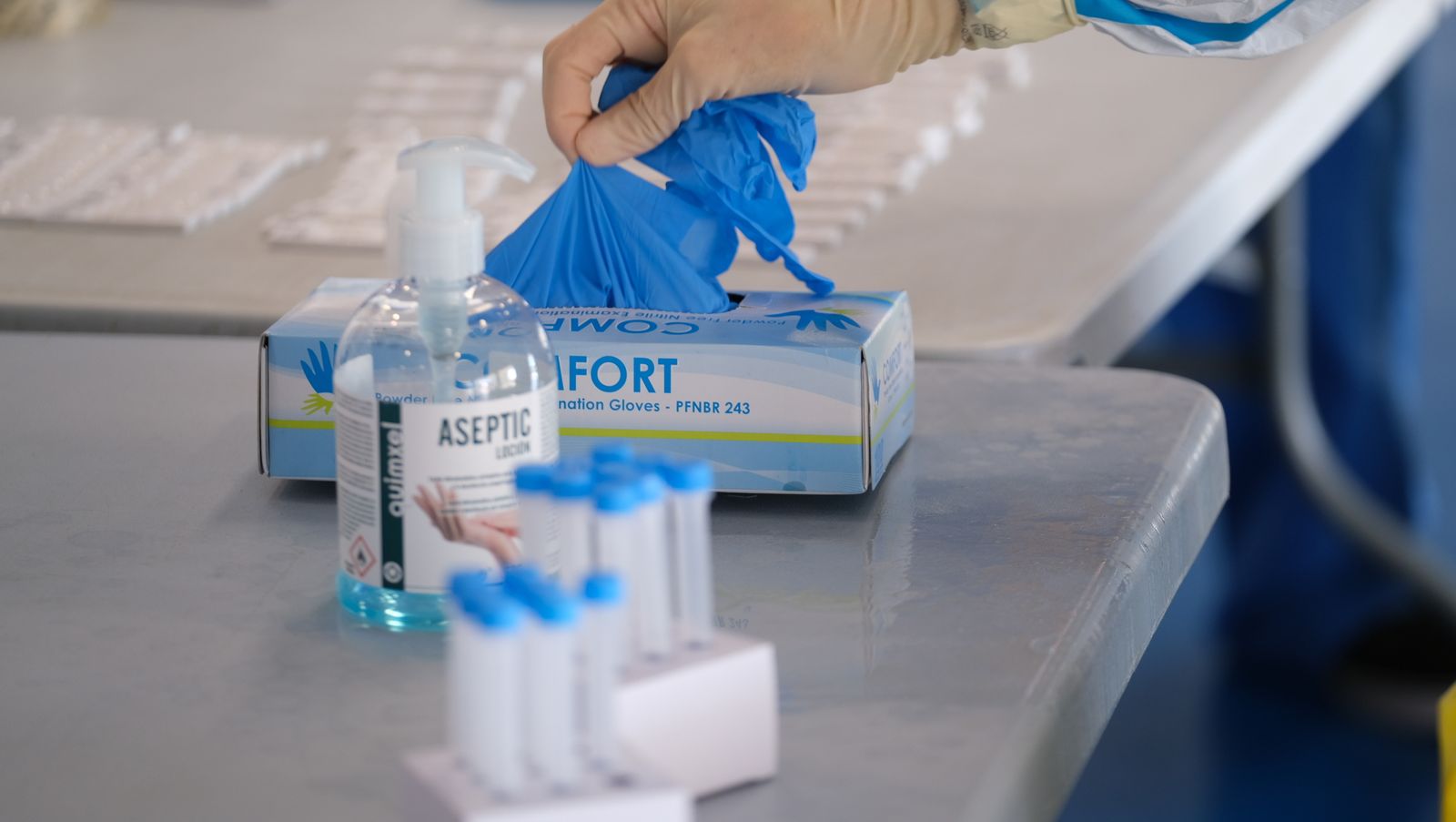 Fotogalería cribado test antígenos COVID-19 en Berja. Almería