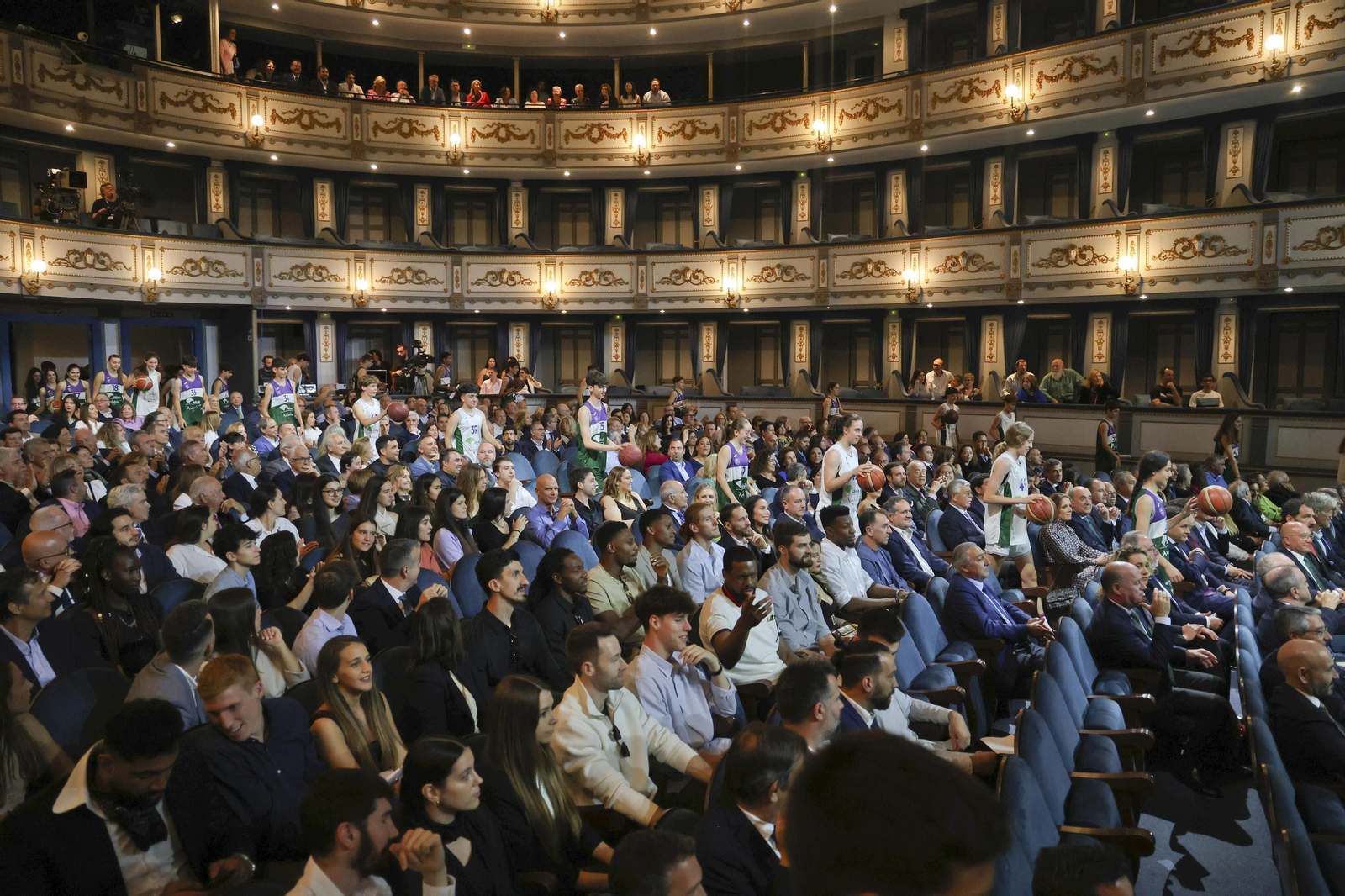 La gala del 30 aniversario de la unión Caja de Ronda-Maristas, en fotos