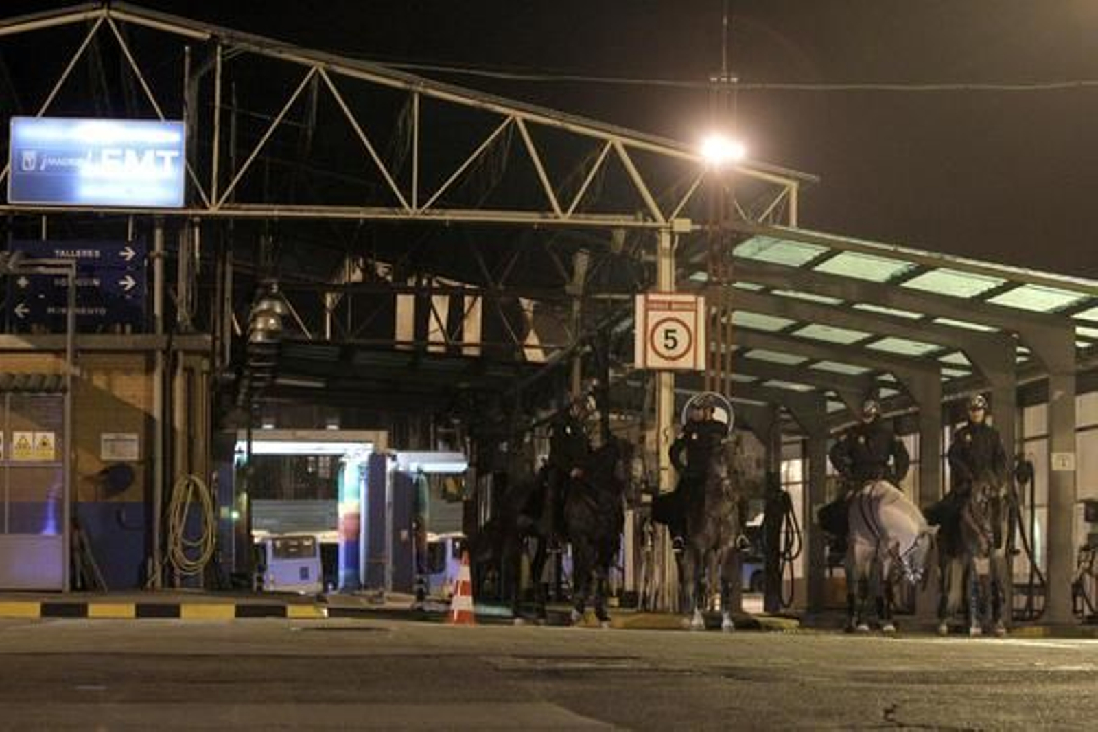 Jornada de la huelga general en Madrid.

Foto: EFE