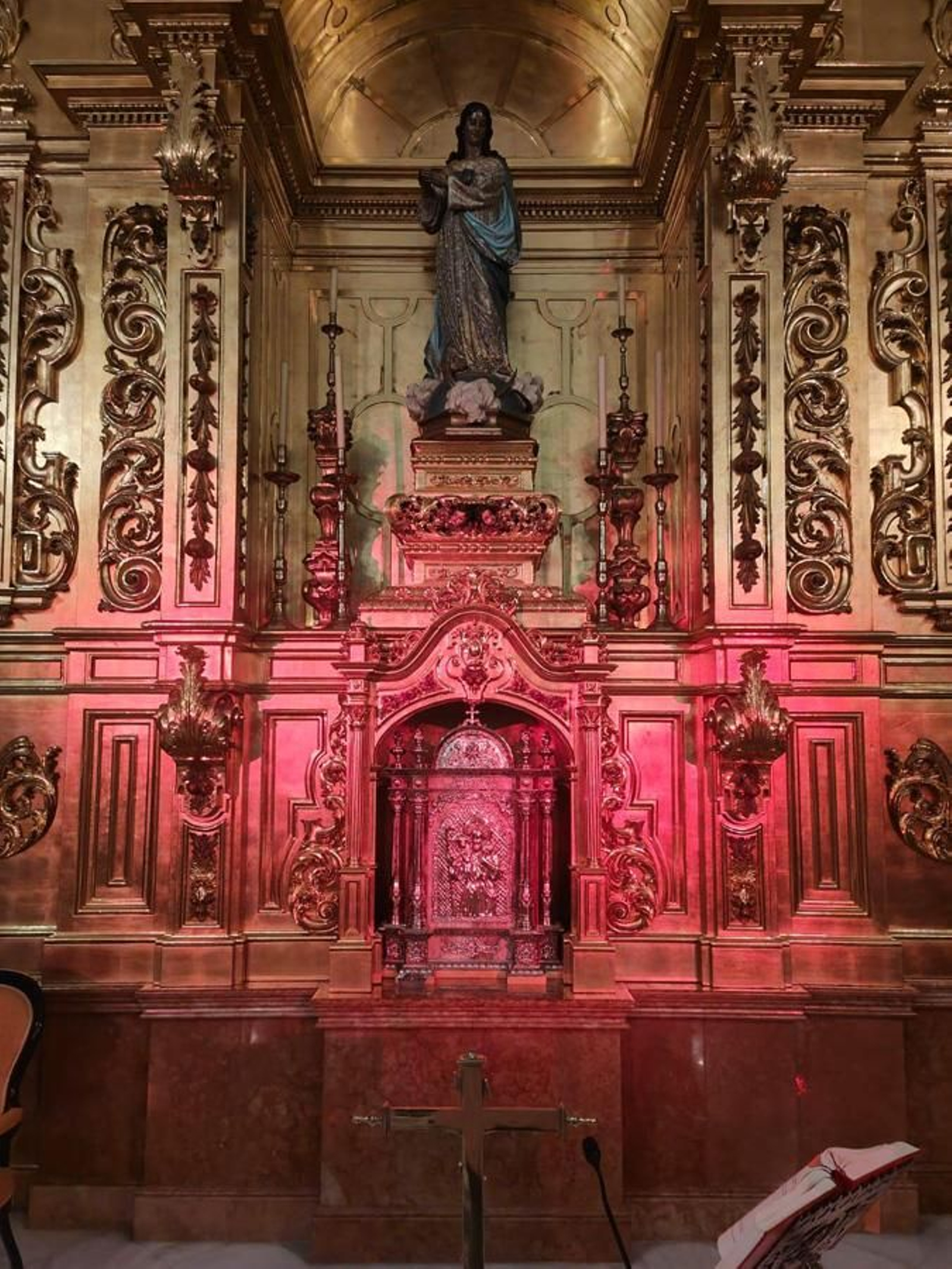 Las imágenes de las parroquias de Córdoba que se han sumado 'Redweek' Las imágenes de las parroquias de Córdoba que se han sumado 'Redweek'