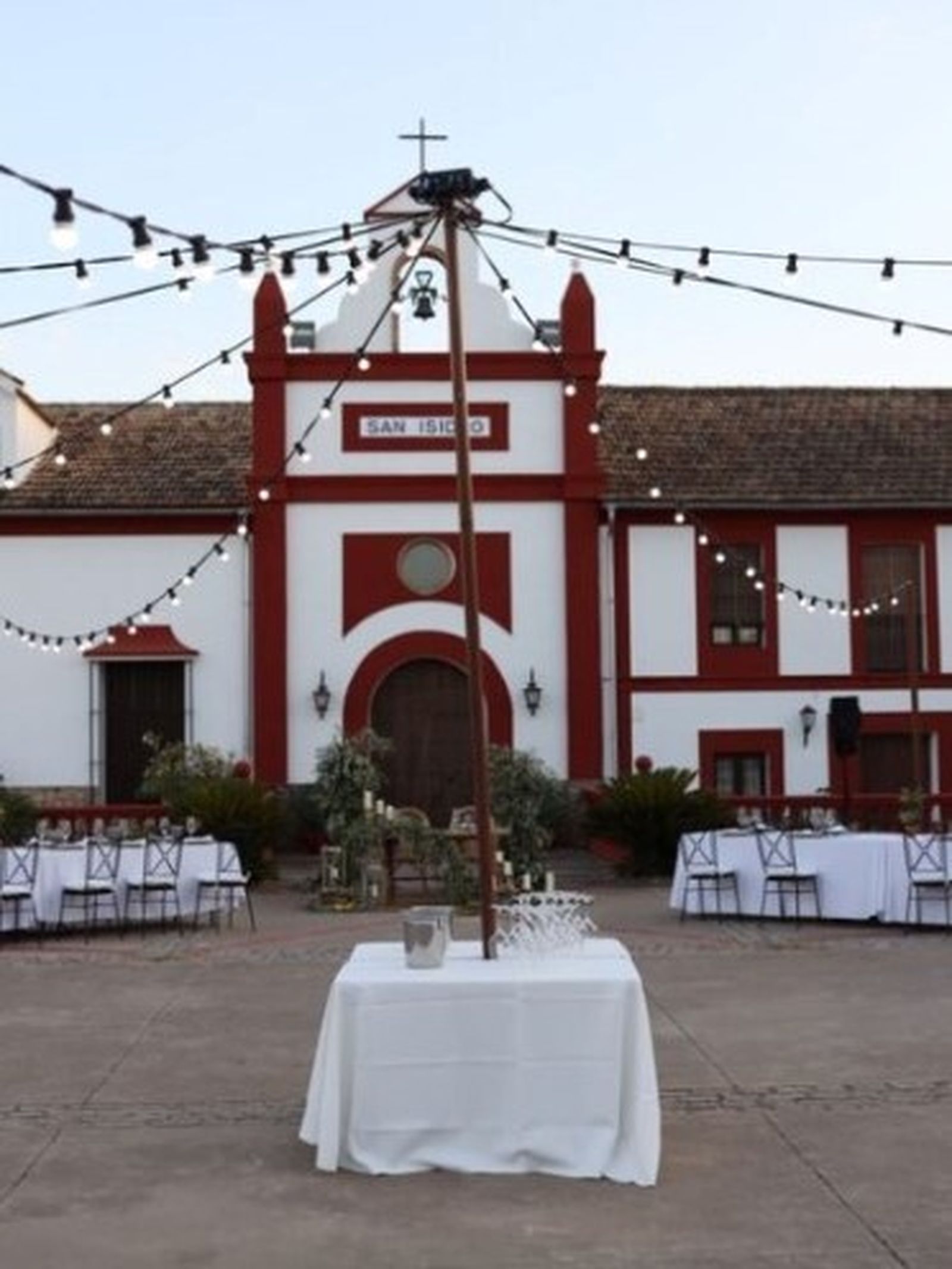 El convite tuvo lugar en el Cortijo La Huertezuela, a escasos kilómetros del núcleo urbano de Villafranca de Córdoba