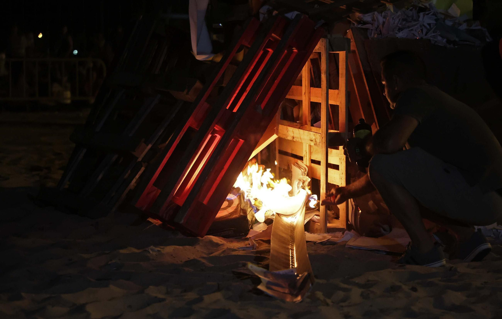 Fotos de la noche de San Juan en la playa de Getares de Algeciras