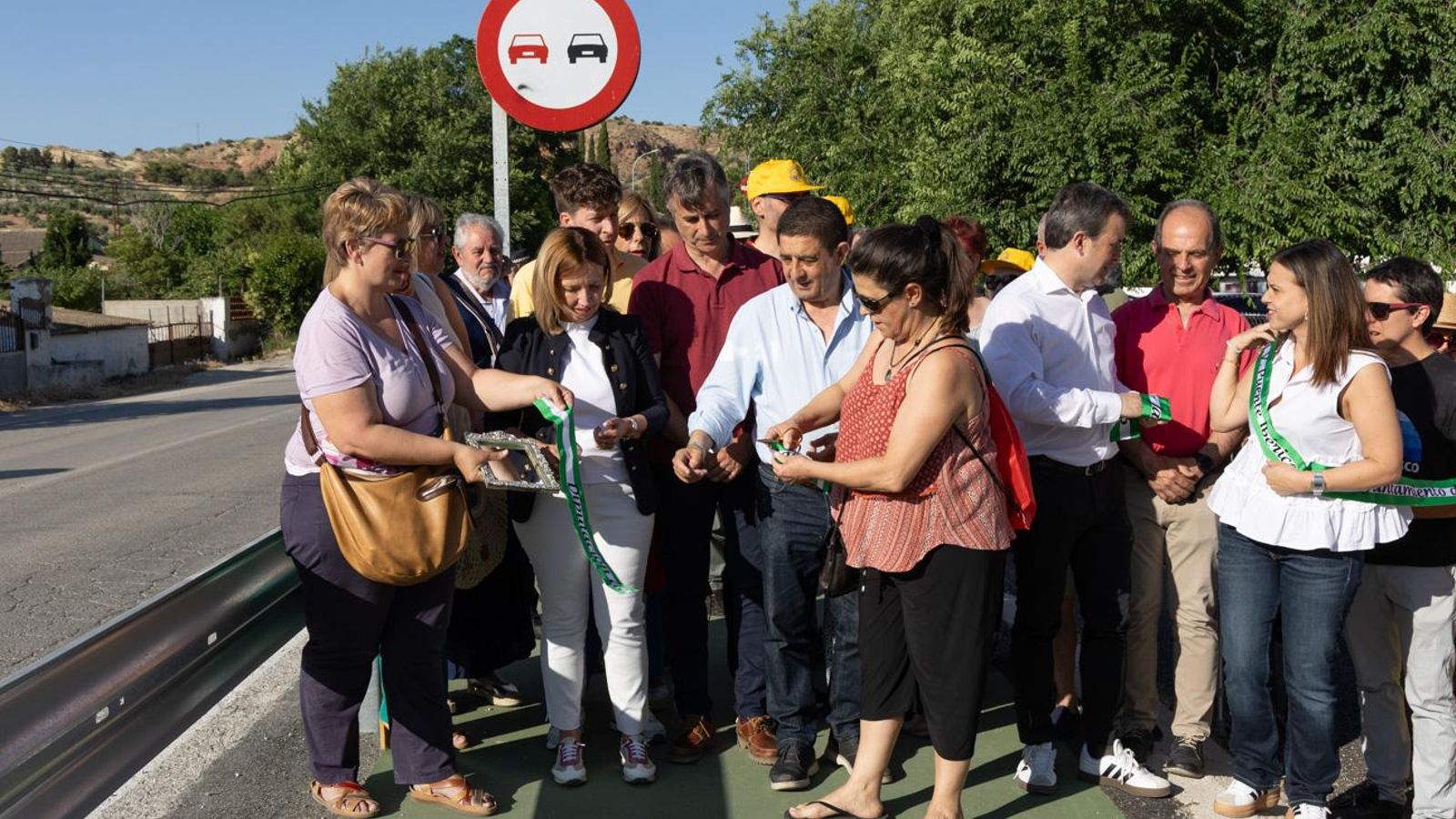 Inauguración del nuevo carril peatonal de la zona residencial Puente Tablas