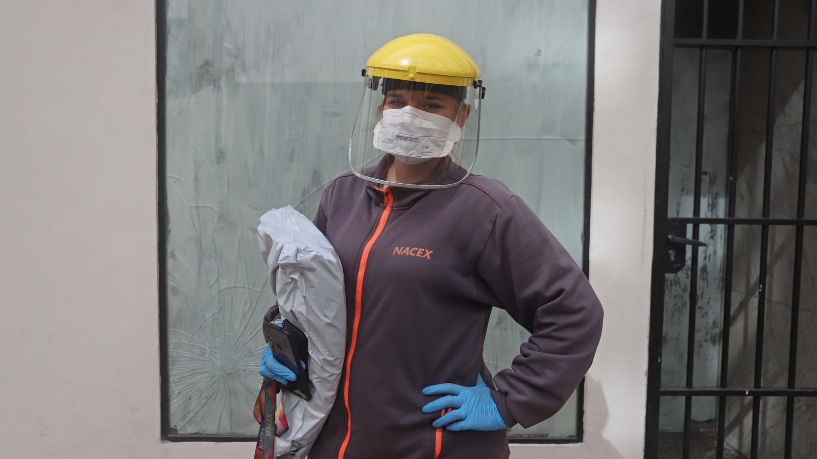 Trabajadores esenciales durante el confinamiento en el Campo de Gibraltar II