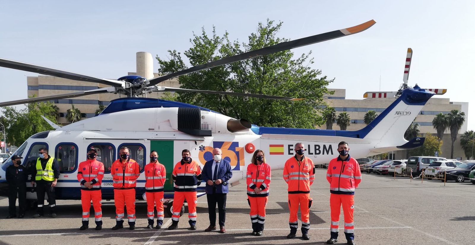 Jesús Aguirre, en su visita al helipuerto del Hospital Reina Sofía.