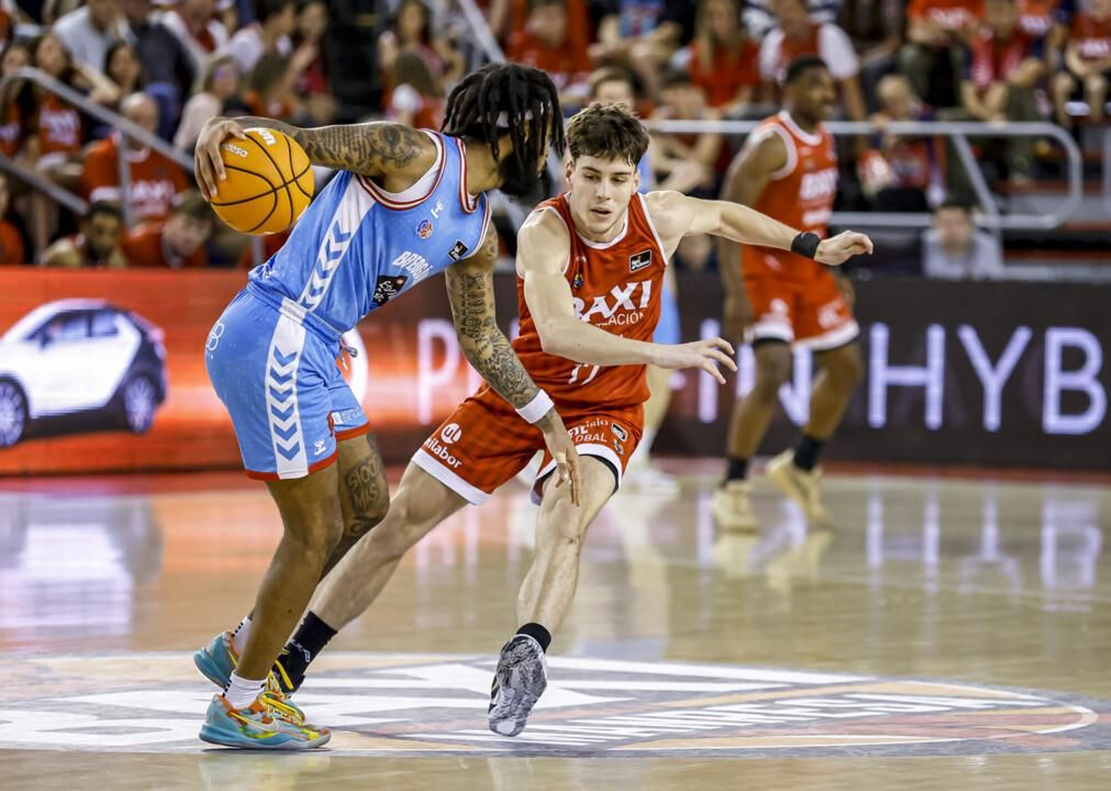 Mario Saint-Supéry brilla en el BAXI Manresa-Breogán