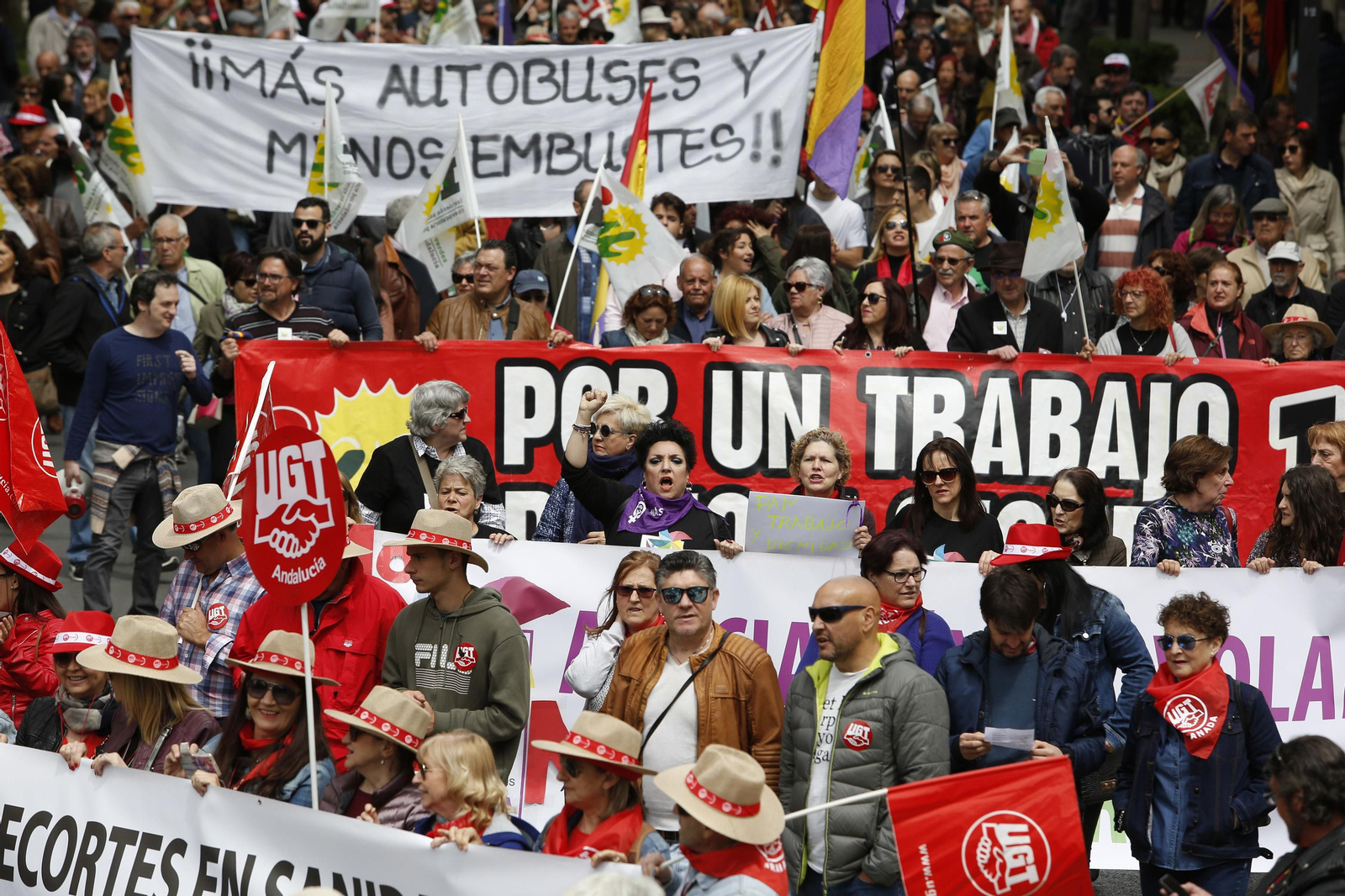 La manifestación del Primero de Mayo de Granada, en imágenes