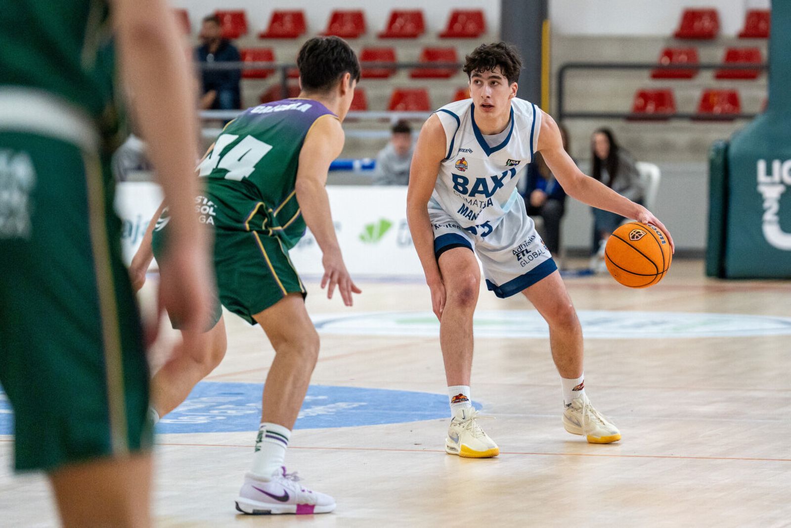 Liga U22: Carácter y remontada del Unicaja ante el BAXI Manresa (88-85)