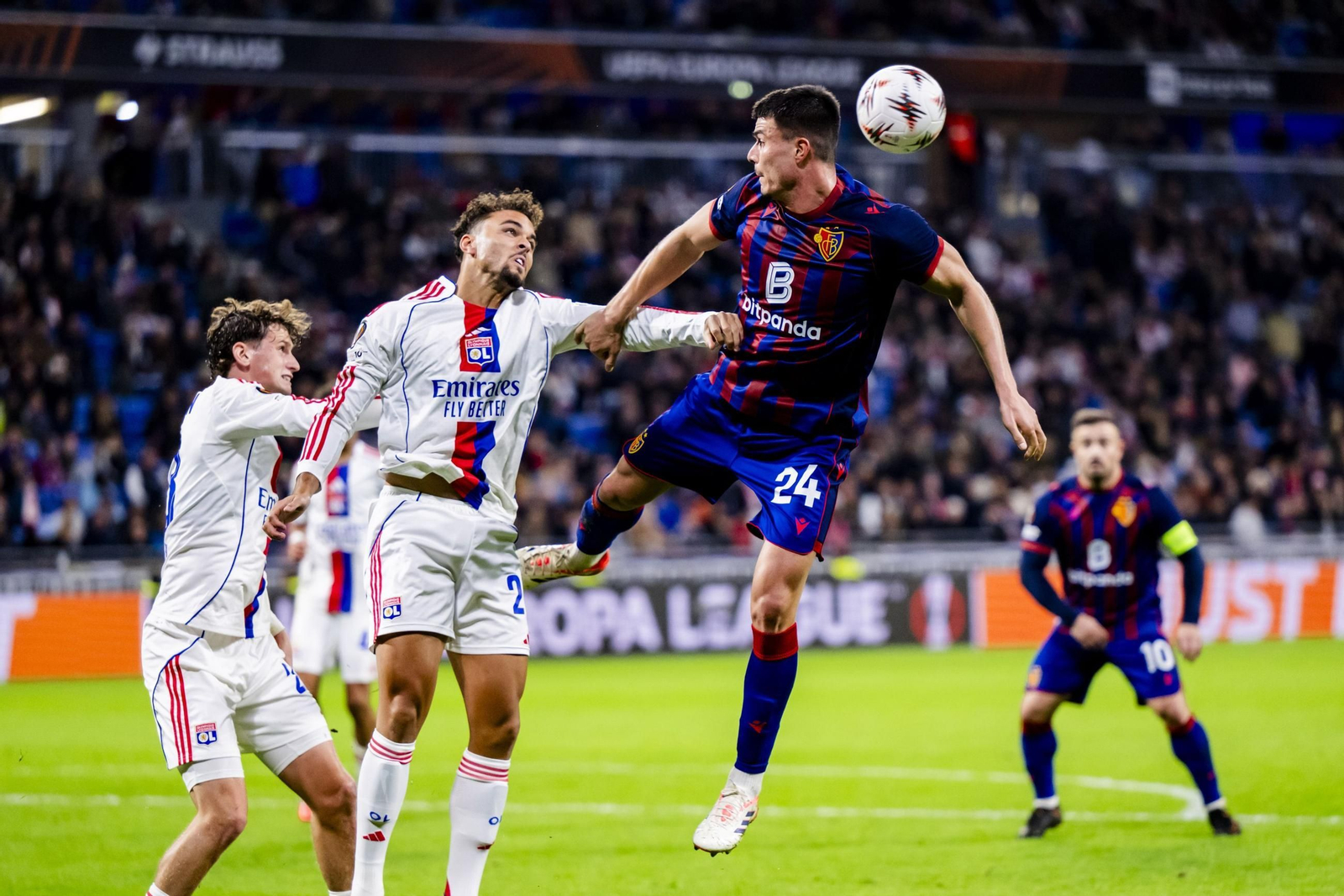 Lyon-Basilea (58).jpg