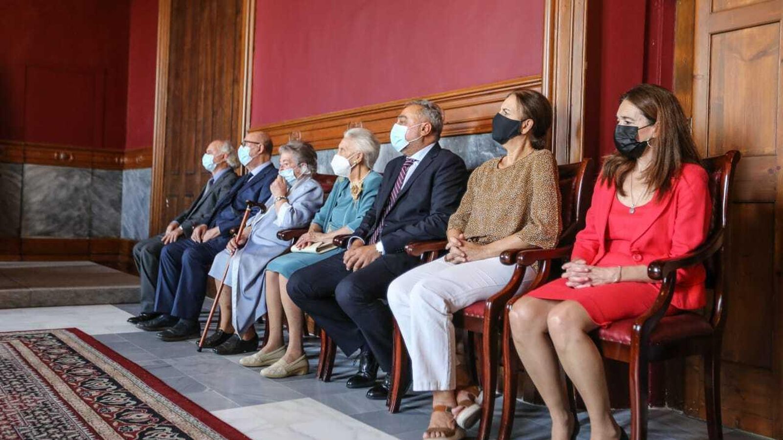 Algunos de los familiares de los concejales del 36 de San Fernando en el acto homenaje. Algunos de los familiares de los concejales del 36 de San Fernando en el acto homenaje.