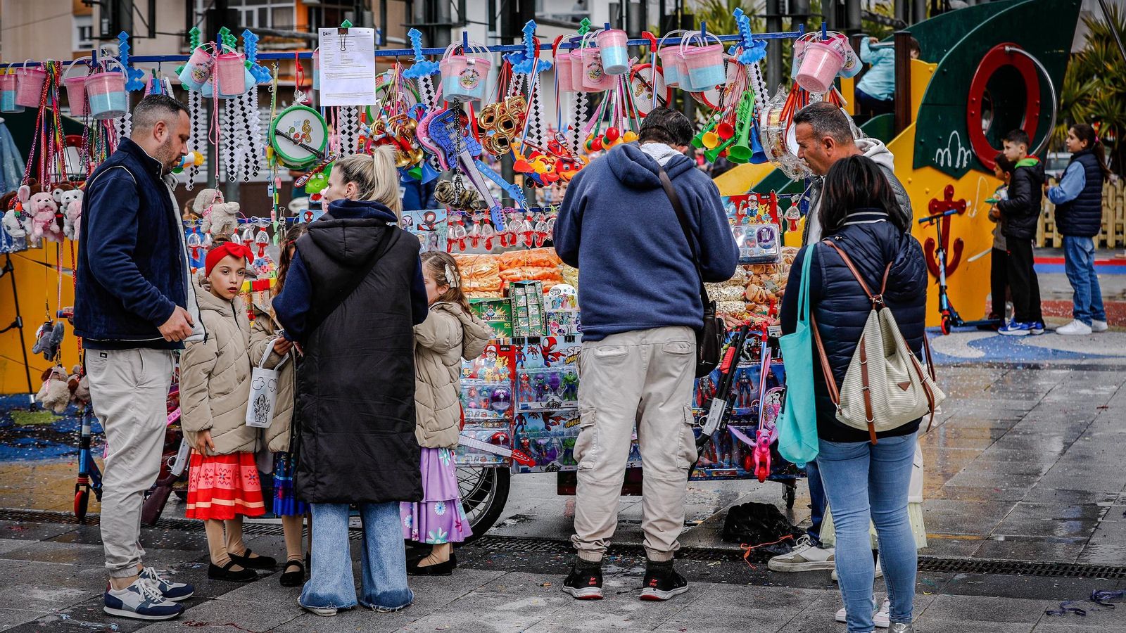 Las mejores imágenes del primer domingo de Carnaval de Cádiz
