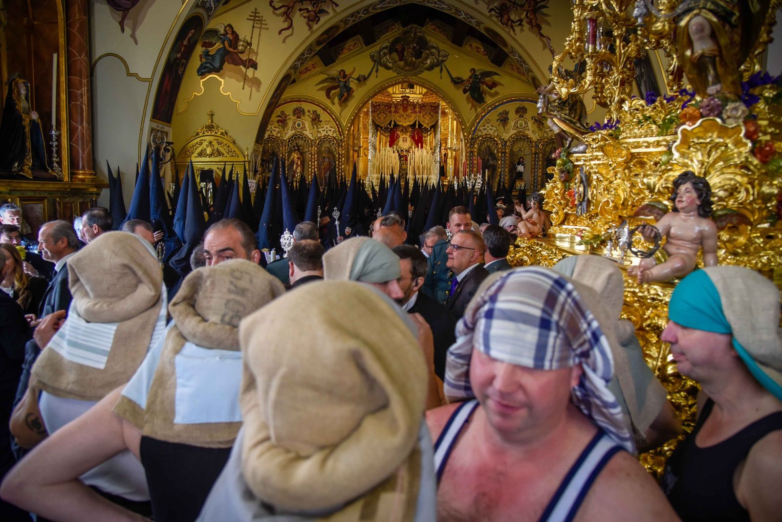 Las imágenes de la Hermandad de Santa Genoveva en la Semana Santa de ...