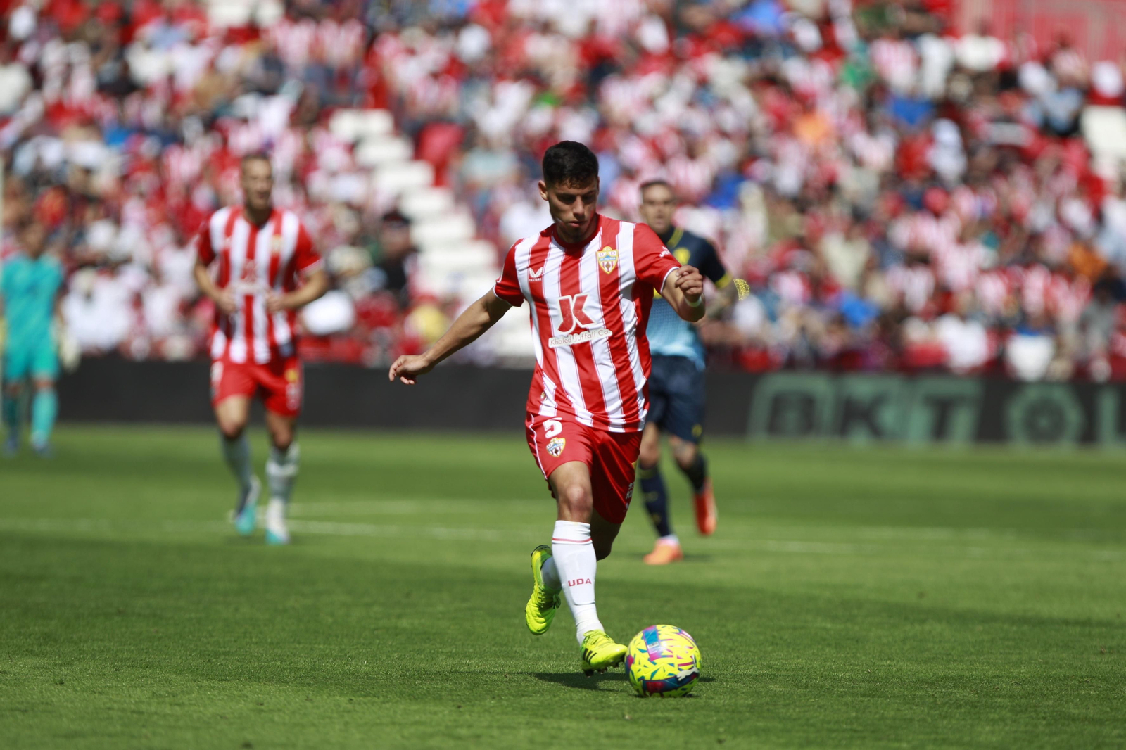 Imágenes del partido de la Liga Santander U.D. Almería-Cádiz C.F.