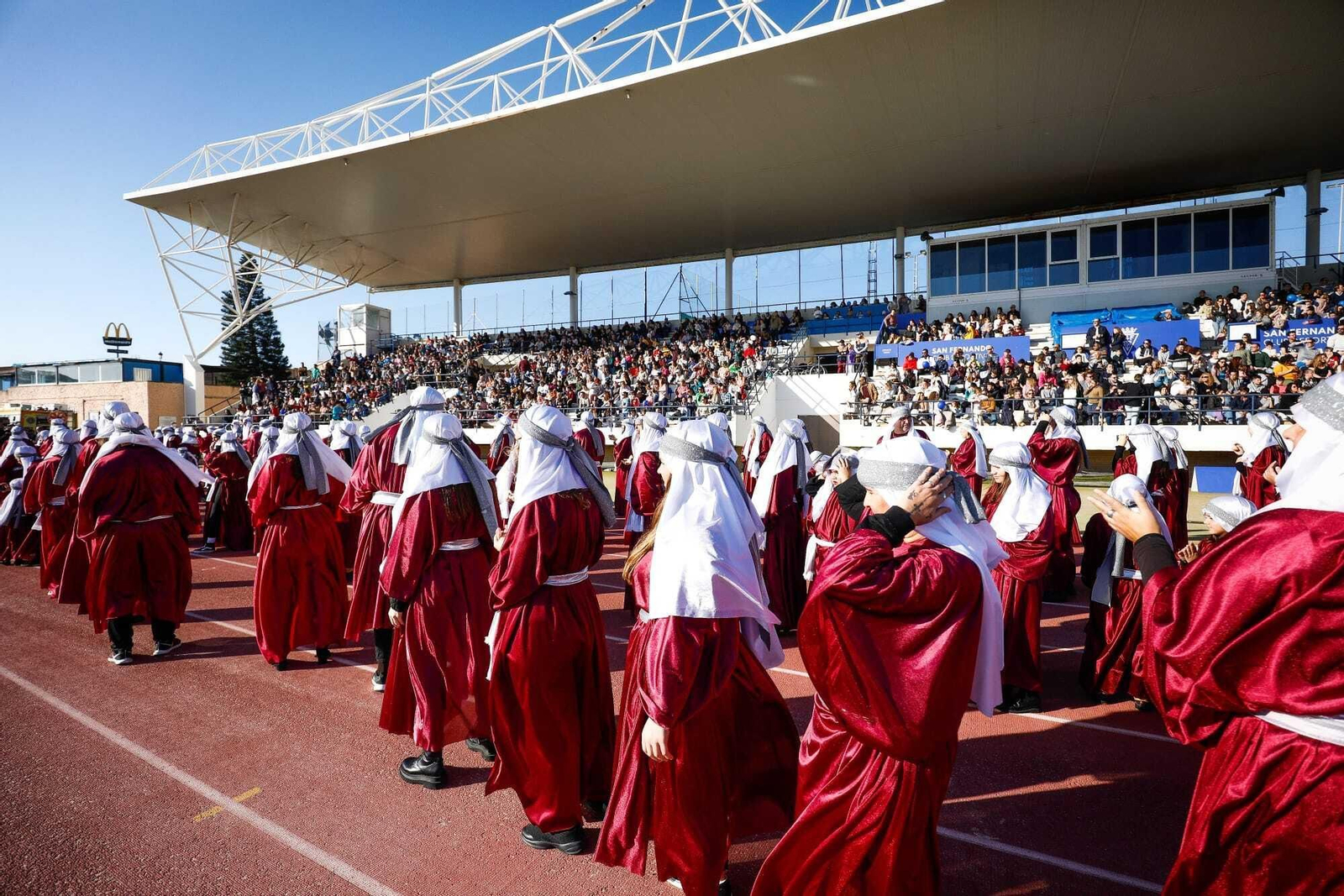 Las imágenes de la llegada de los Reyes Magos a San Fernando en helicóptero