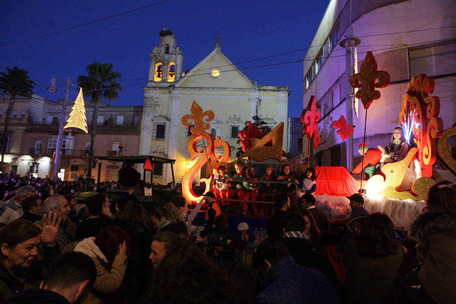 La Cabalgata de Reyes de 2017, a su paso por el Carmen