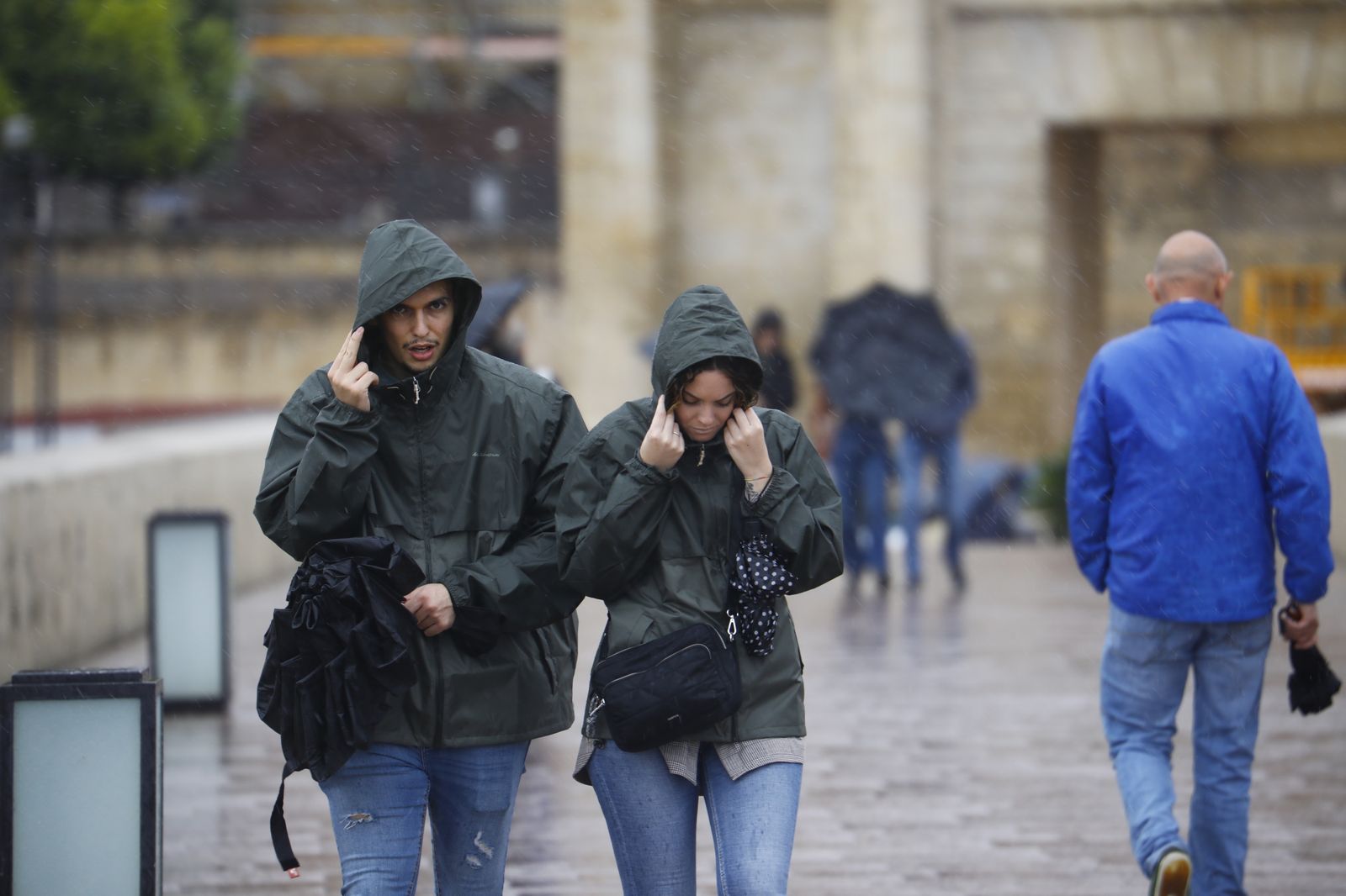 Las fotografías del regreso de la lluvia a Córdoba en pleno puente de Todos los Santos