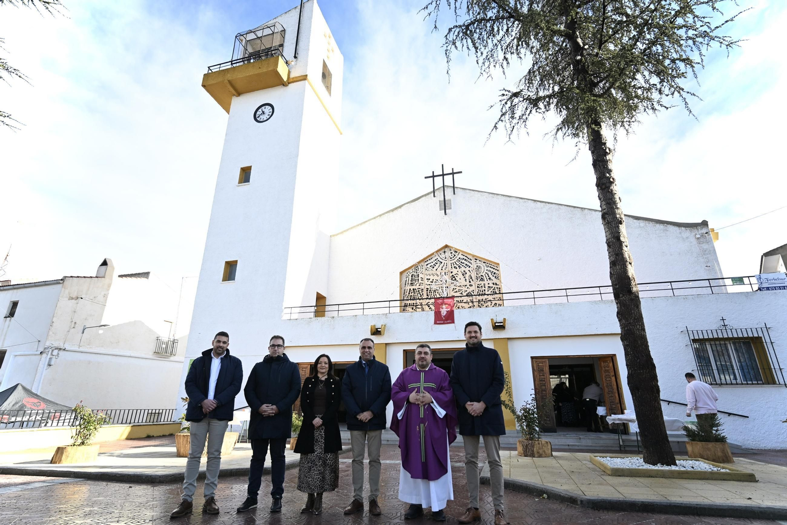 Visita institucional a la iglesia.