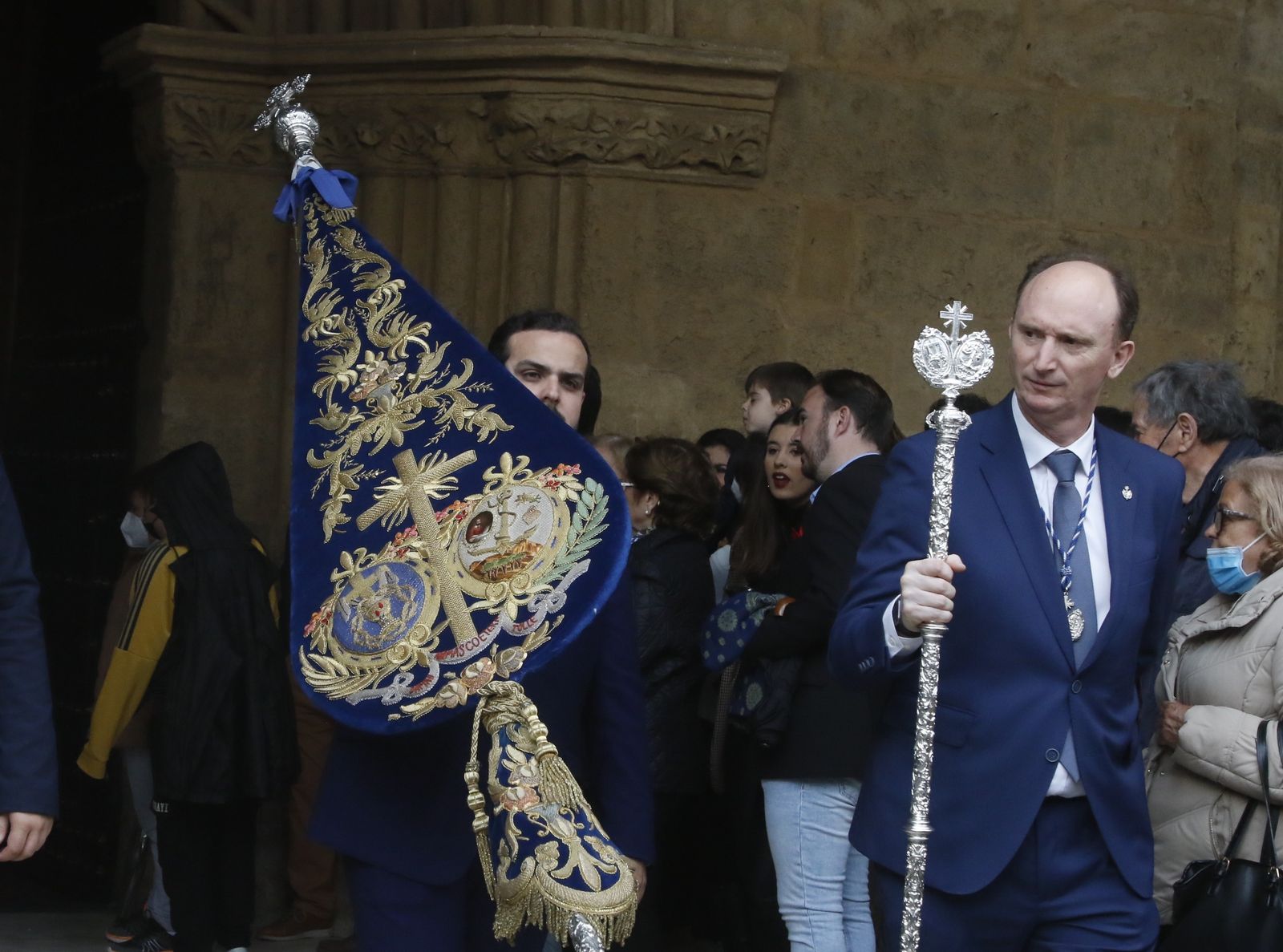El traslado de María Auxiliadora de Córdoba tras su restauración, en imágenes