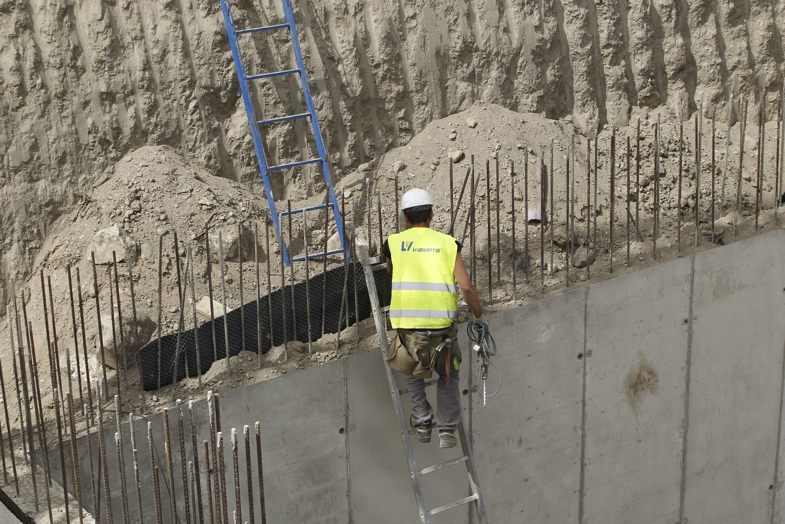 Fotogalería coronavirus a pie de obra en Almería