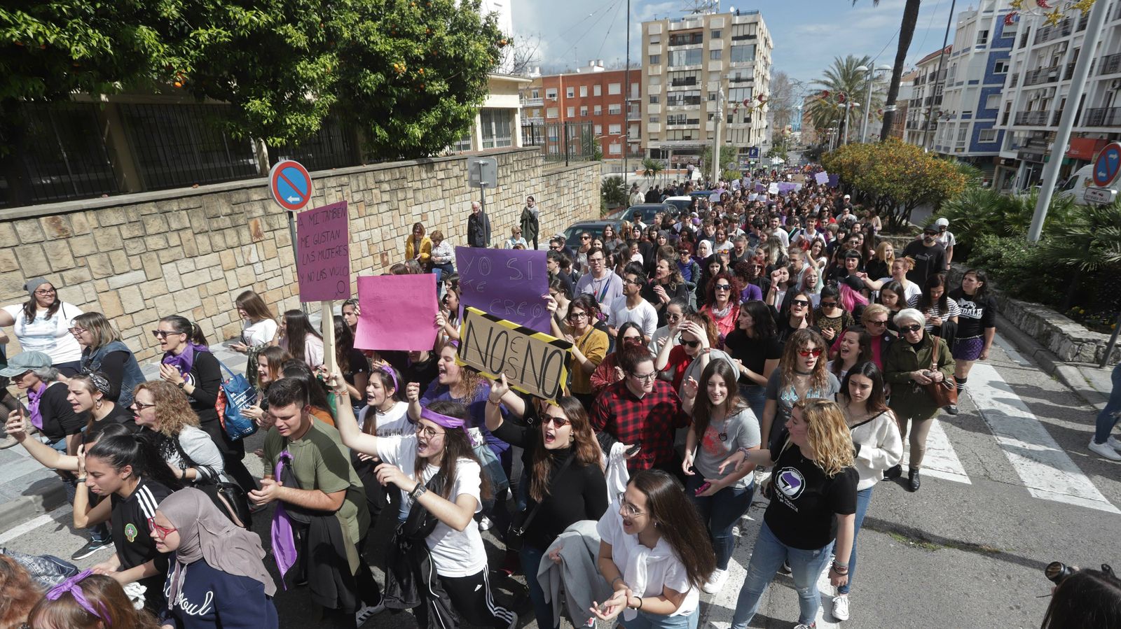 Imágenes de la manifestación  por el Día de la Mujer en Algeciras