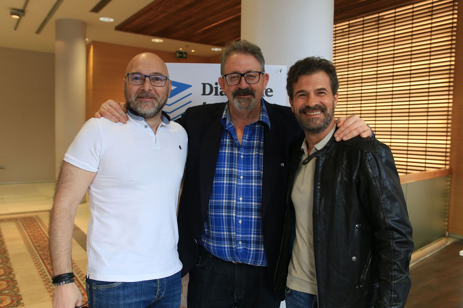 Diario de los Libros, con Fernando J. Múñez y su novela 'Antes se secará al tierra'