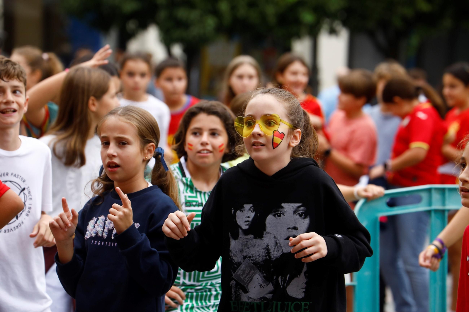 Los colegios de Córdoba disfrutan de la Fan Zone de la selección española, en imágenes
