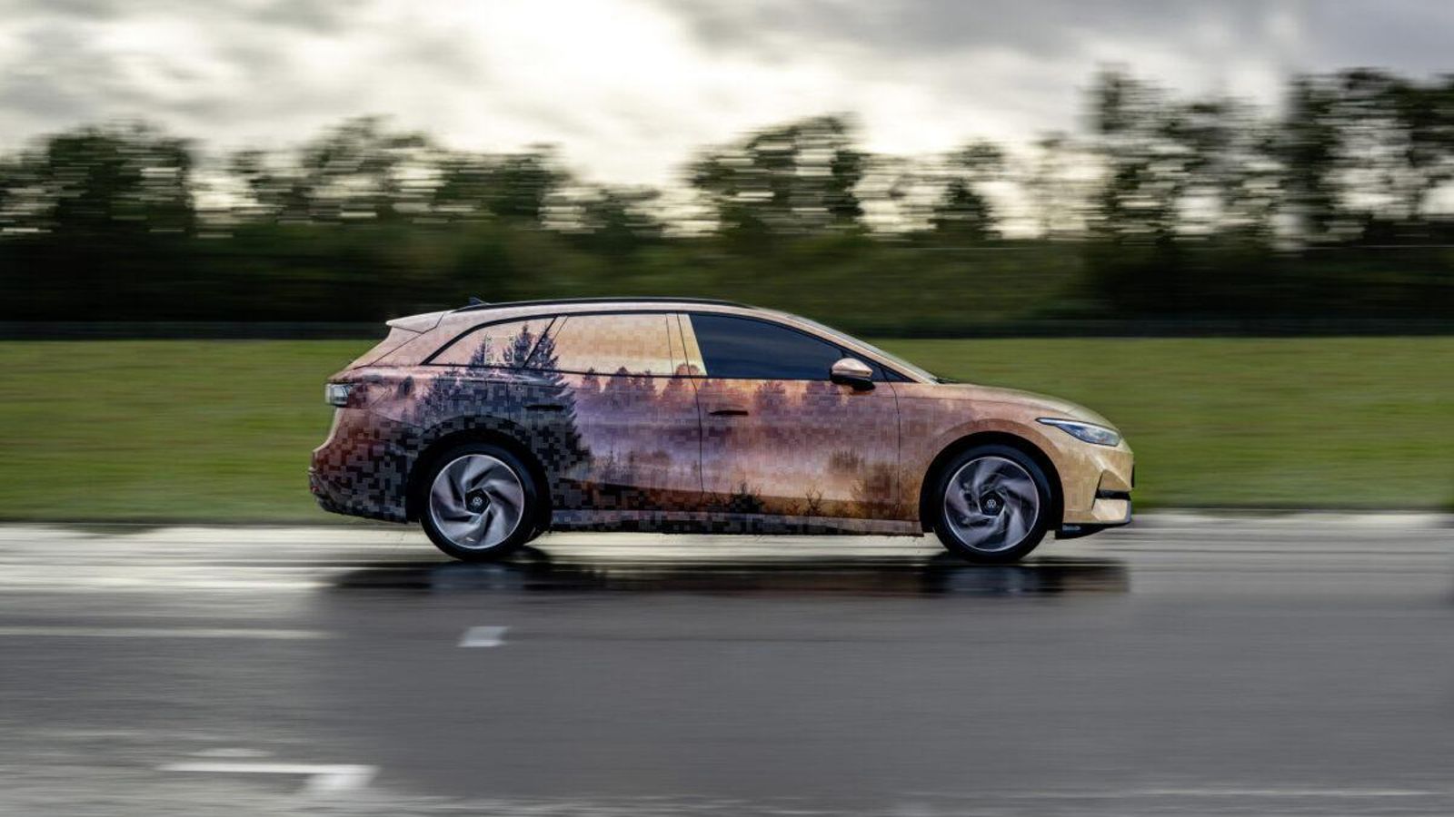 Con la llegada de esta silueta familiar, el ID.7 será el primer modelo eléctrico de Volkswagen con dos formatos y el primero con una carrocería familiar.