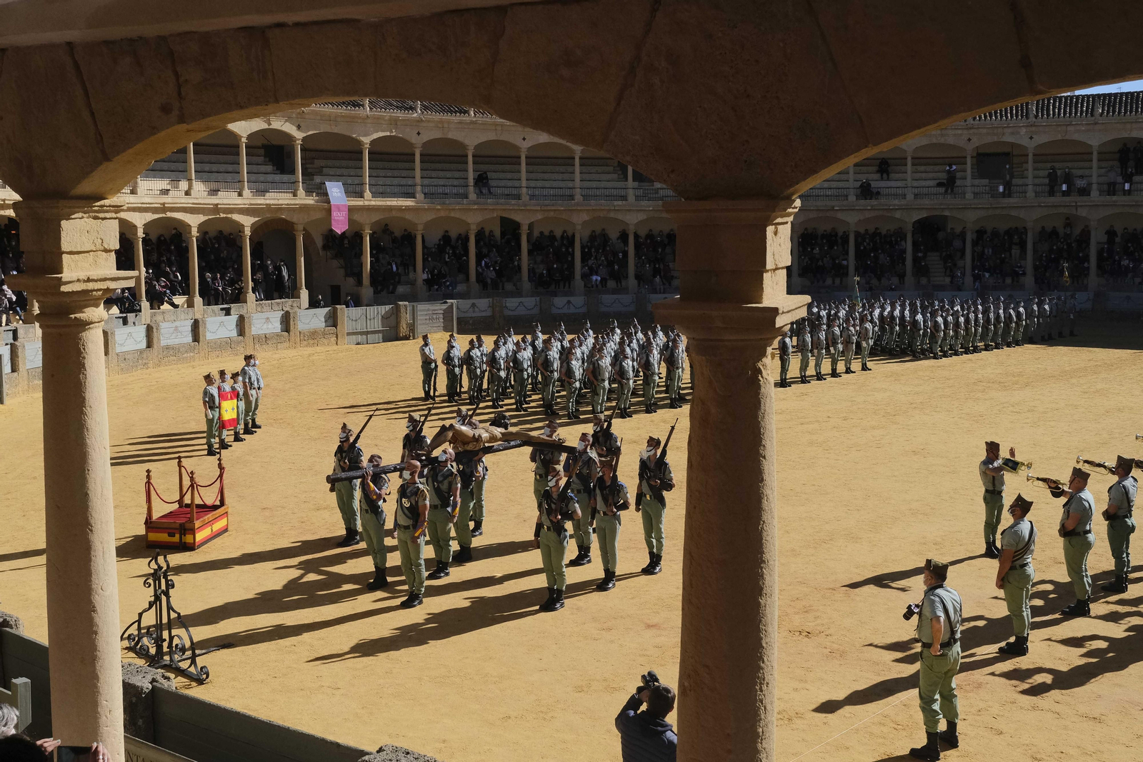 Las fotos de la Medalla de Ronda para la Legión y su posterior desfile