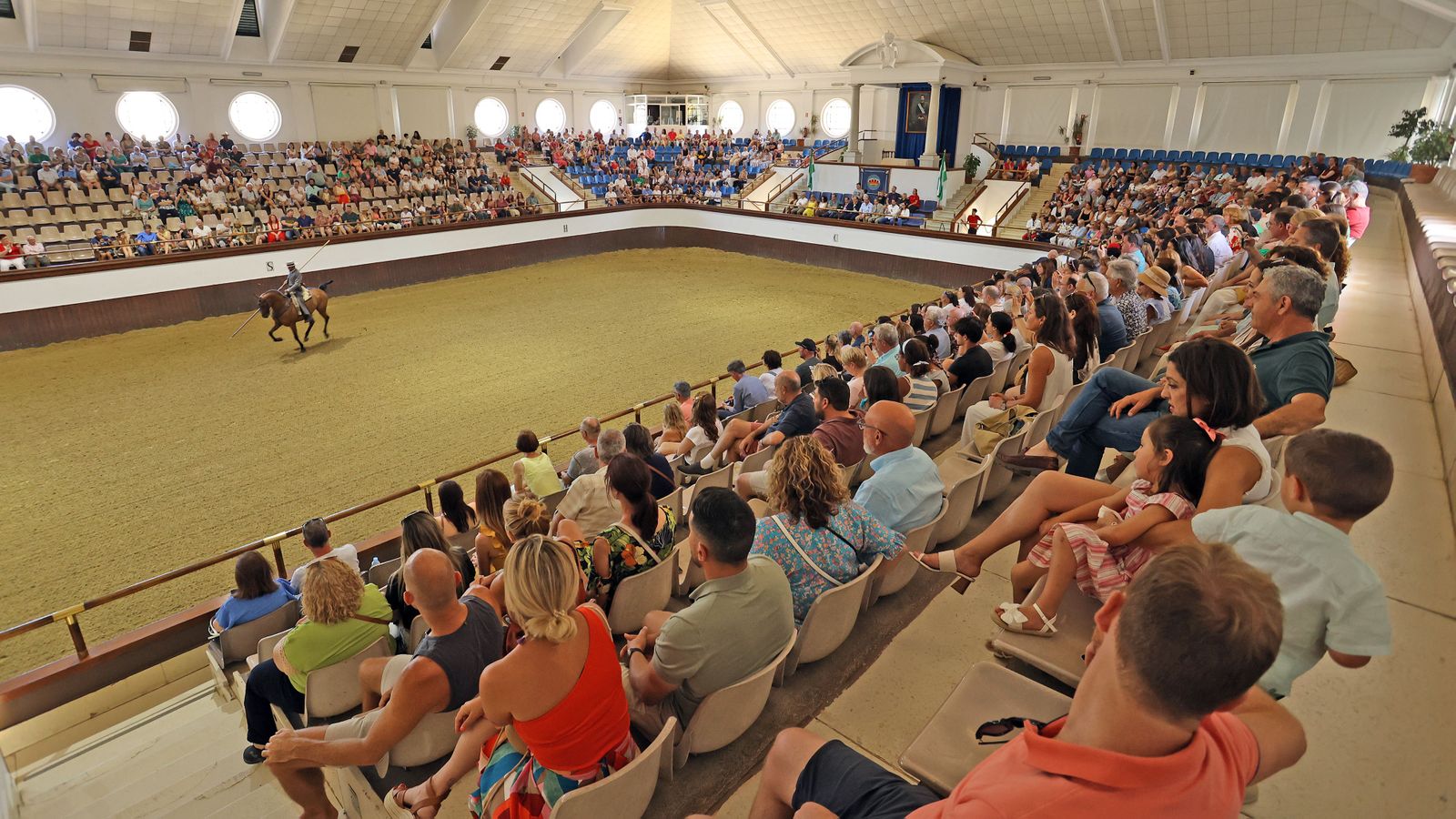 Espectáculo de la Real Escuela Andaluza de Arte Ecuestre dedicada al 40 aniversario de Diario de Jerez