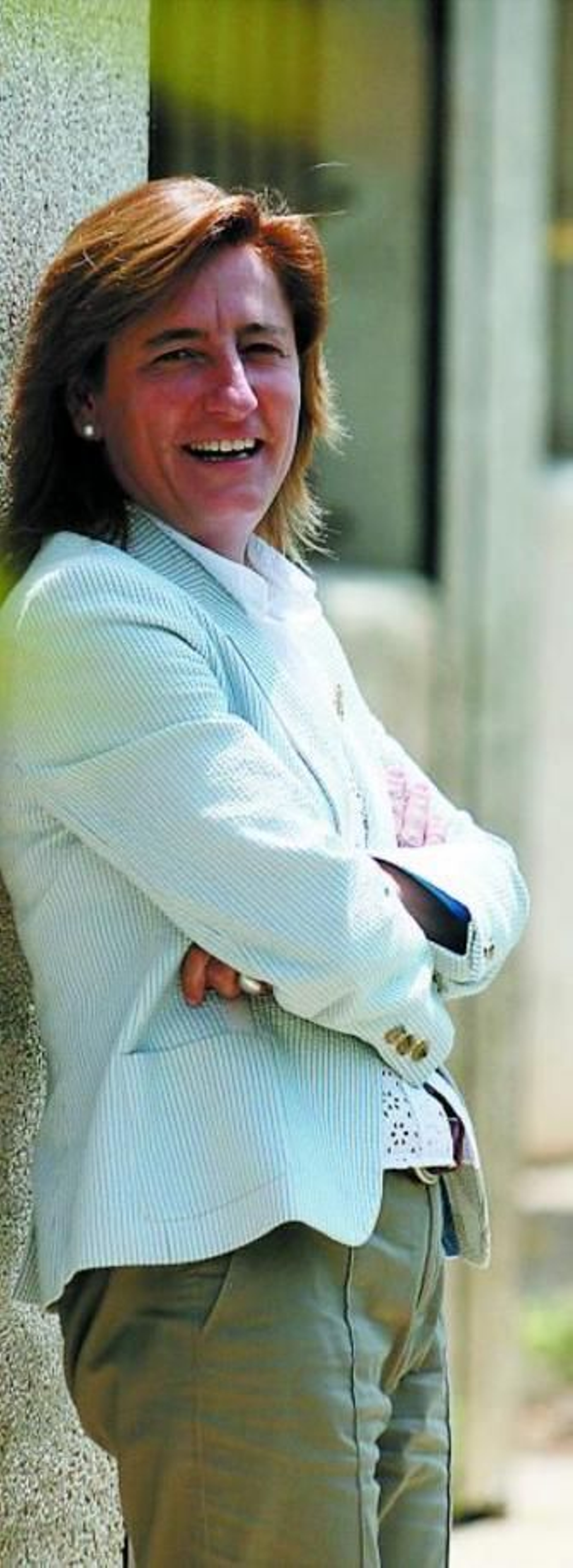 Mª José García Prat, en los exteriores de la delegación provincial.