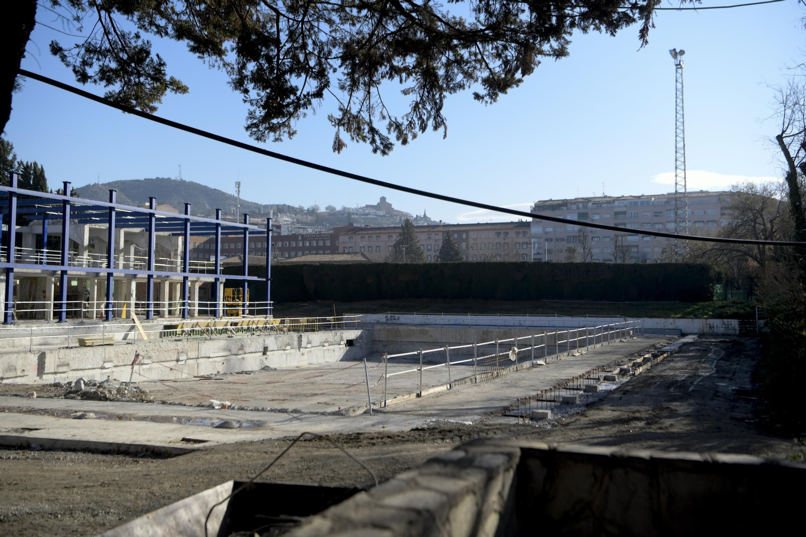 Estado en el que se encuentran las obras de la piscina cubierta de Fuentenueva. Estado en el que se encuentran las obras de la piscina cubierta de Fuentenueva.