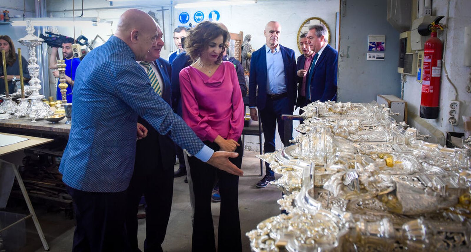 Paquili junto a Montero en el taller de los Hermanos Delgado