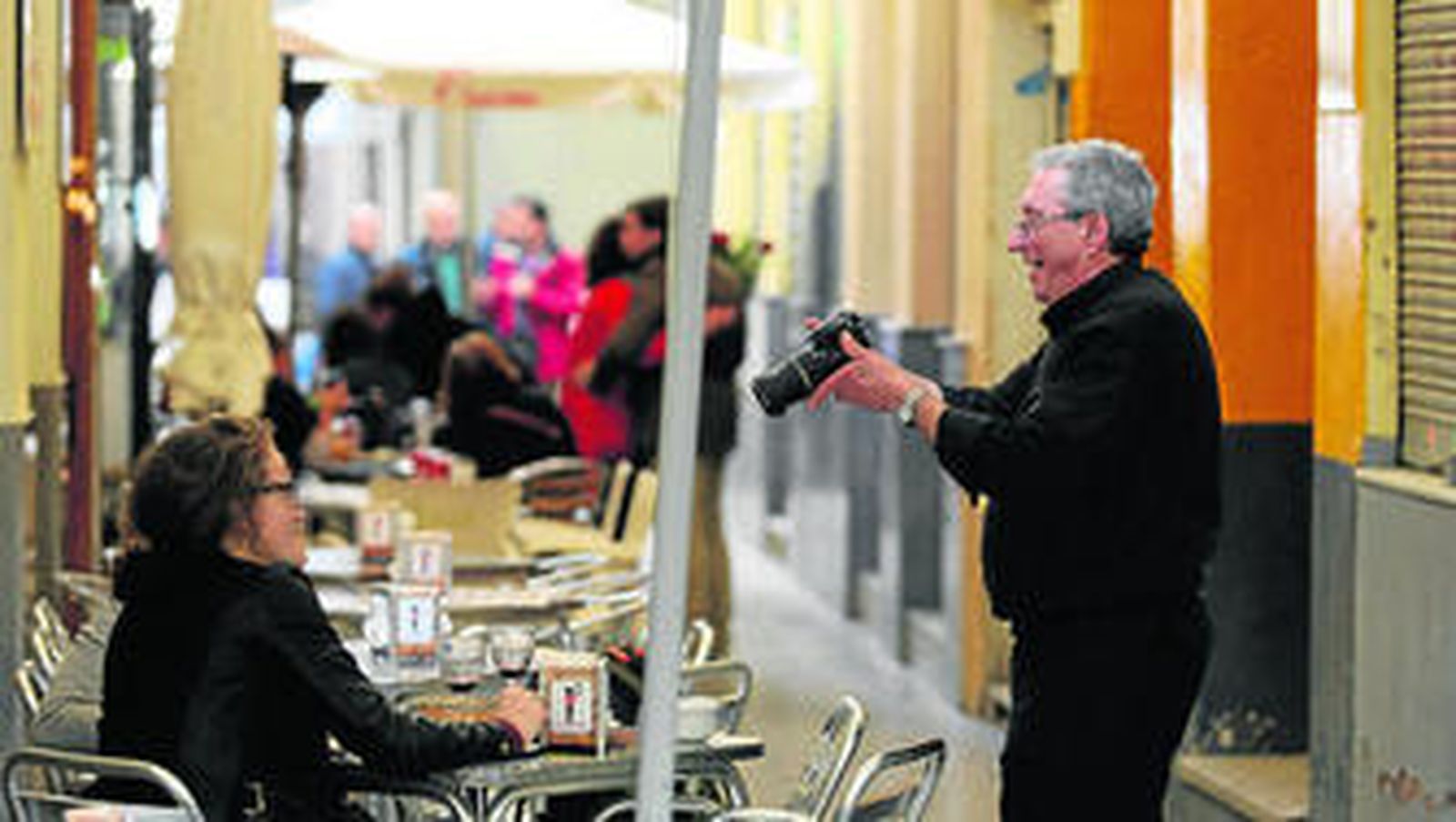 La calle Sánchez Pastor del centro histórico es una de las más conflictivas por el exceso de ocupación de las terrazas.