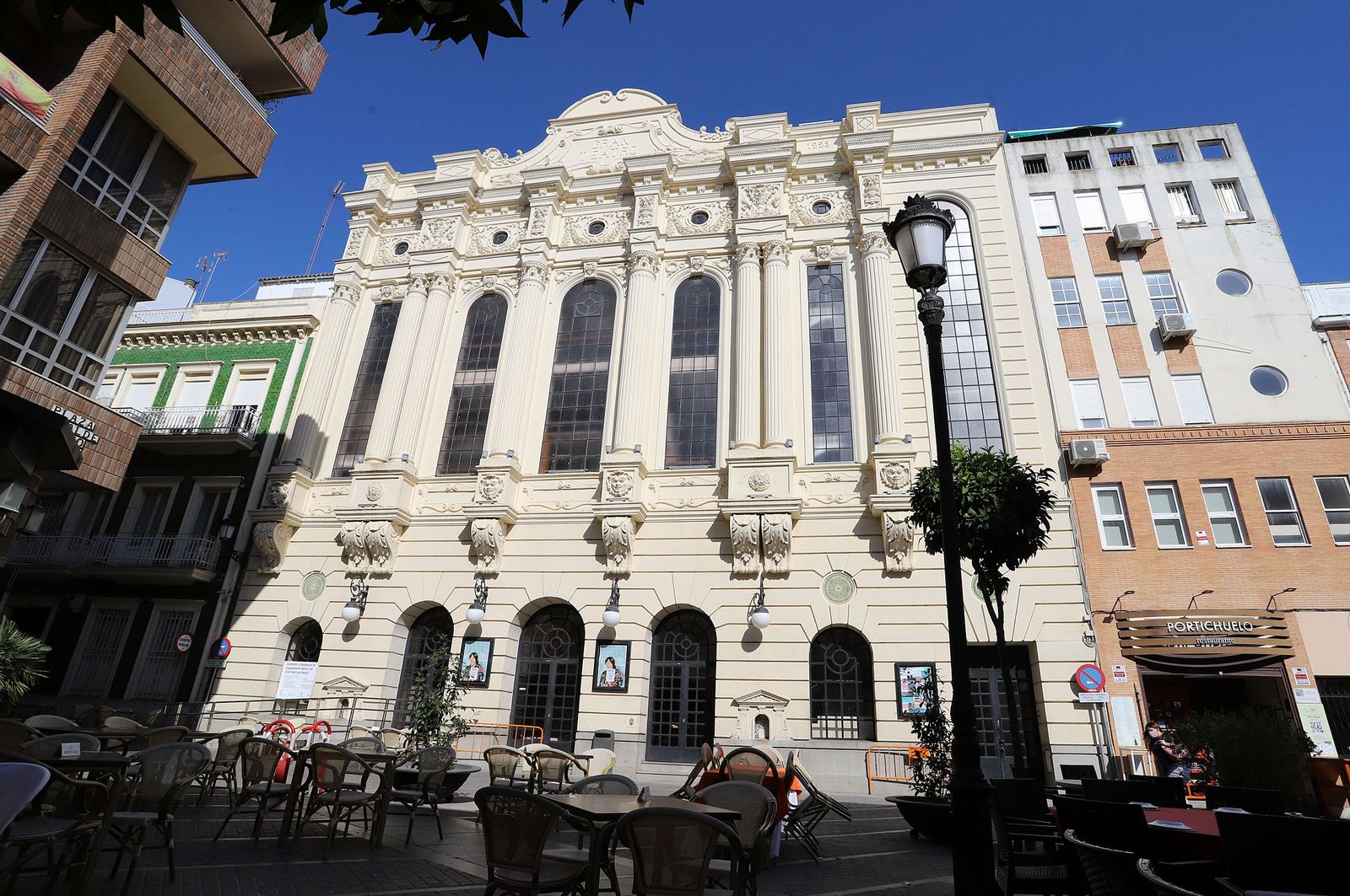 Fachada del Gran Teatro de Huelva, lugar que acogerá la representación.