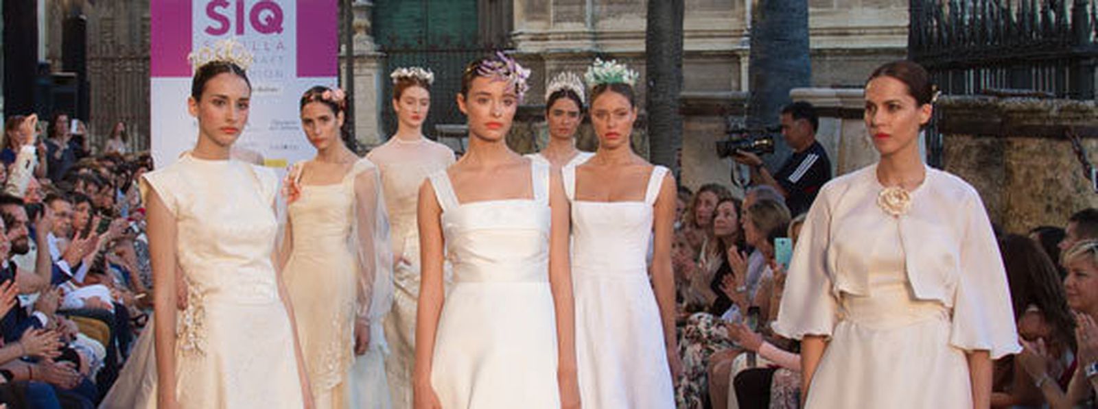 'Off White', elegantes y delicadas, las nuevas novias de Lina 1960