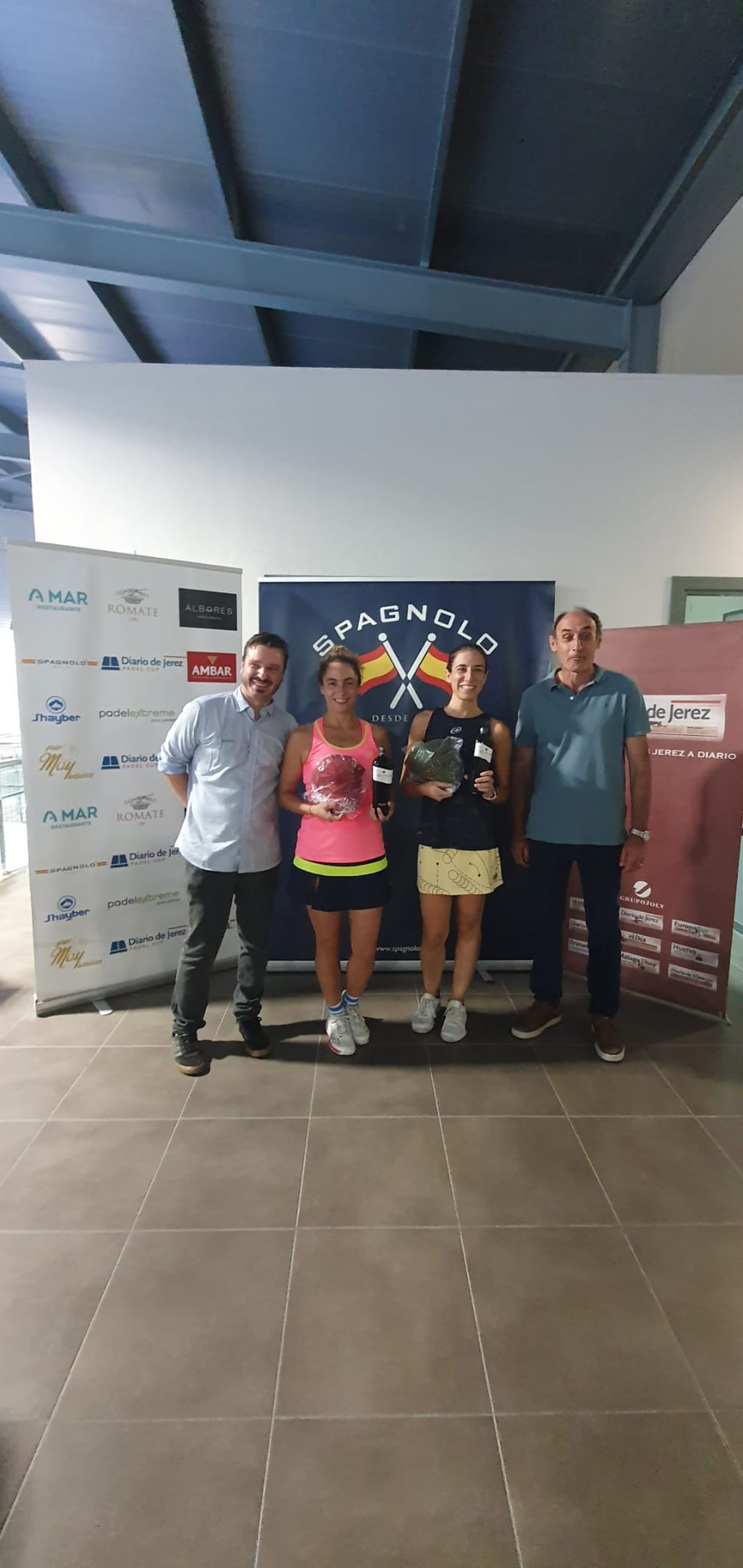 Imágenes de la entrega de trofeos de la IX Diario de Jerez Pádel Cup