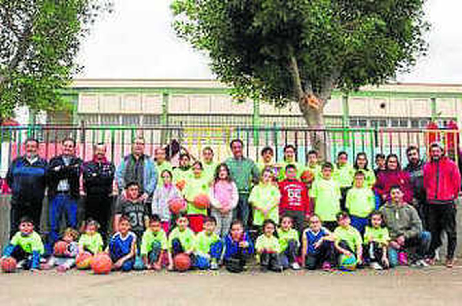 Juan José Segura, concejal de Deportes, conoció las instalaciones y el proyecto 'Deporte en las fronteras'.