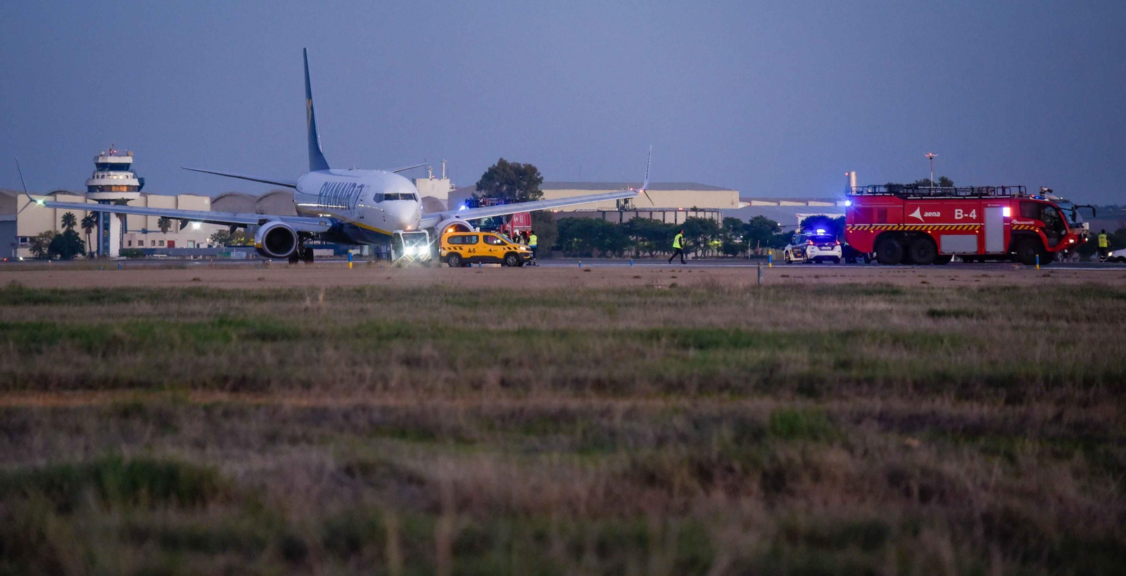 Aterrizaje de emergencia de un avión en Sevilla