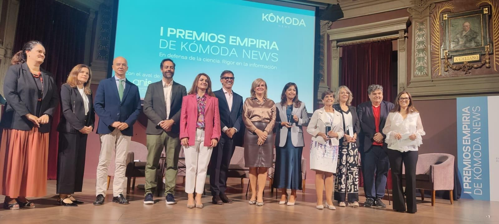 Foto de familia de los galardonados en los premios Empiria.