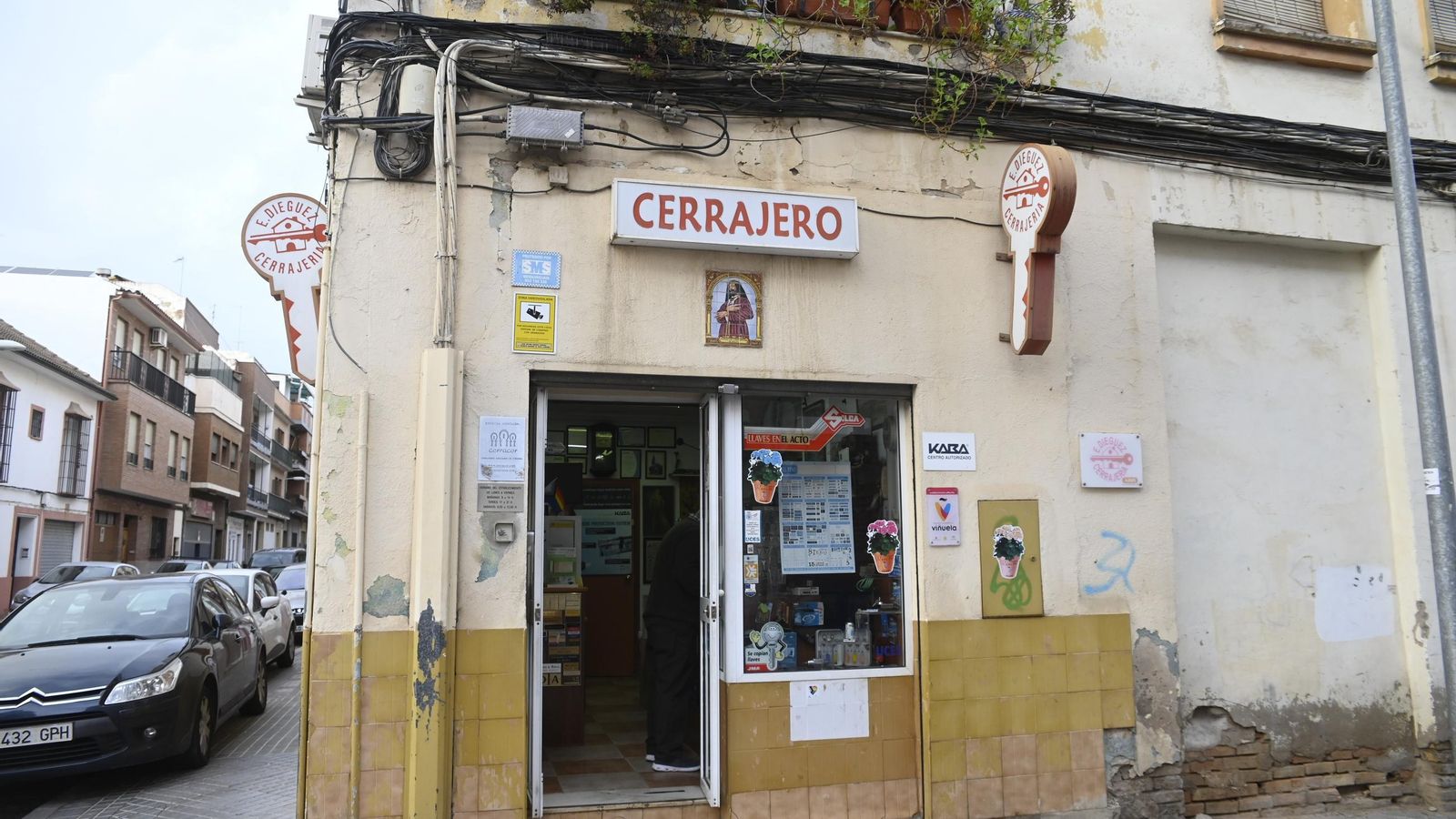 Fachada de la cerrajería Diéguez